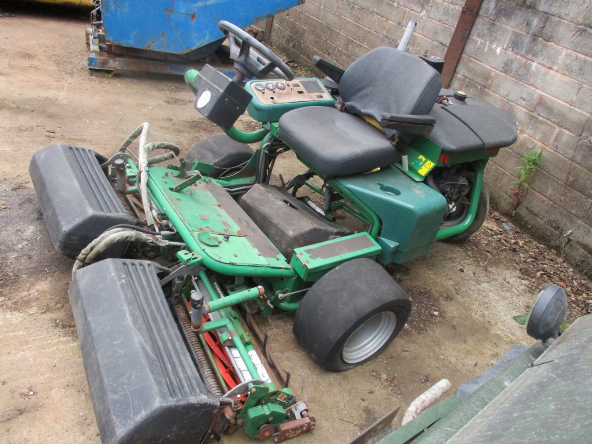 RANSOMES TRIPLE MOWER - Image 2 of 4