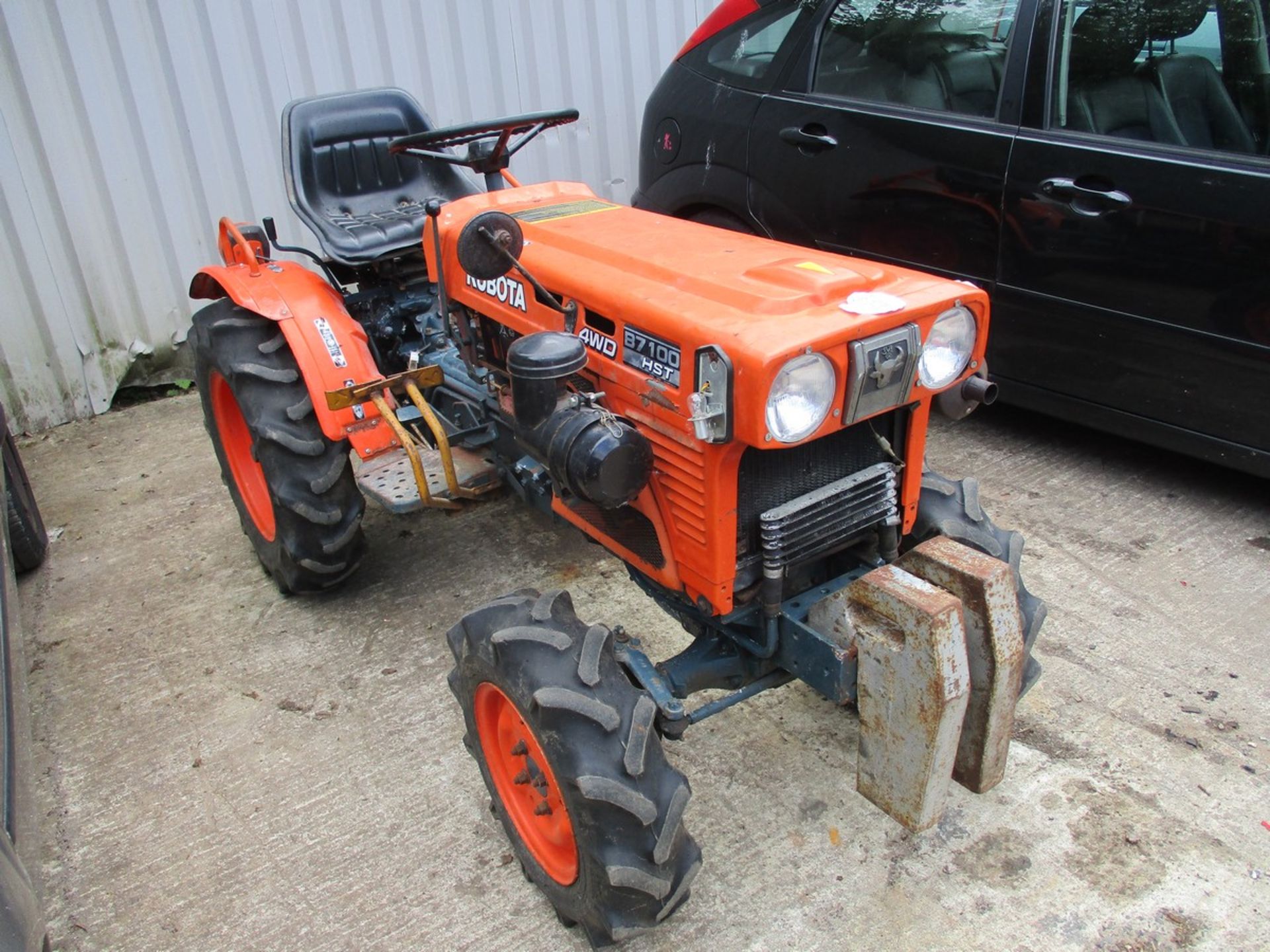 KUBOTA B7100 HST 4WD COMPACT TRACTOR 2642 HRS - Image 2 of 6