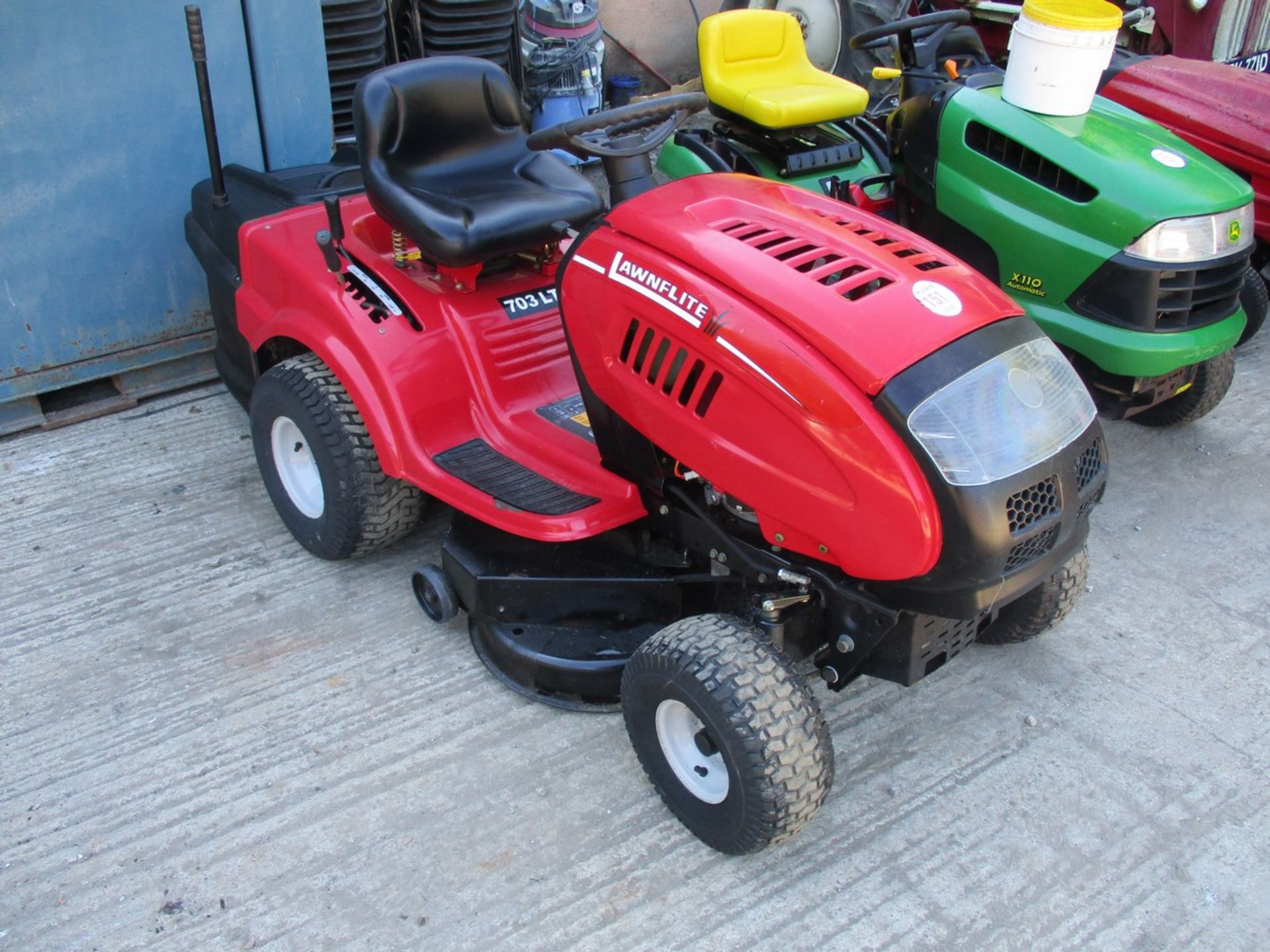 LAWNFLITE RIDE ON MOWER