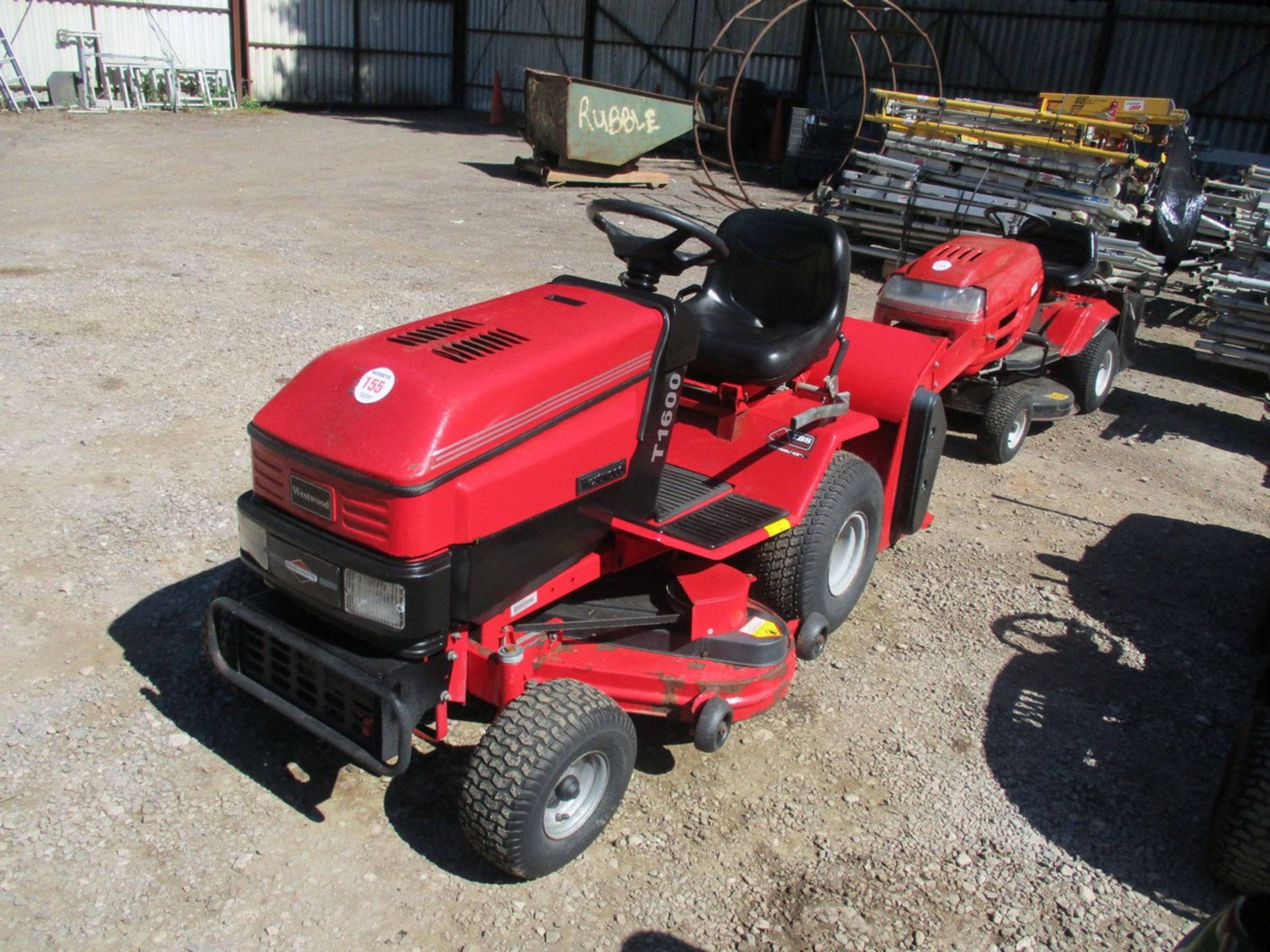 WESTWOOD T1600 RIDE ON MOWER - Image 3 of 5