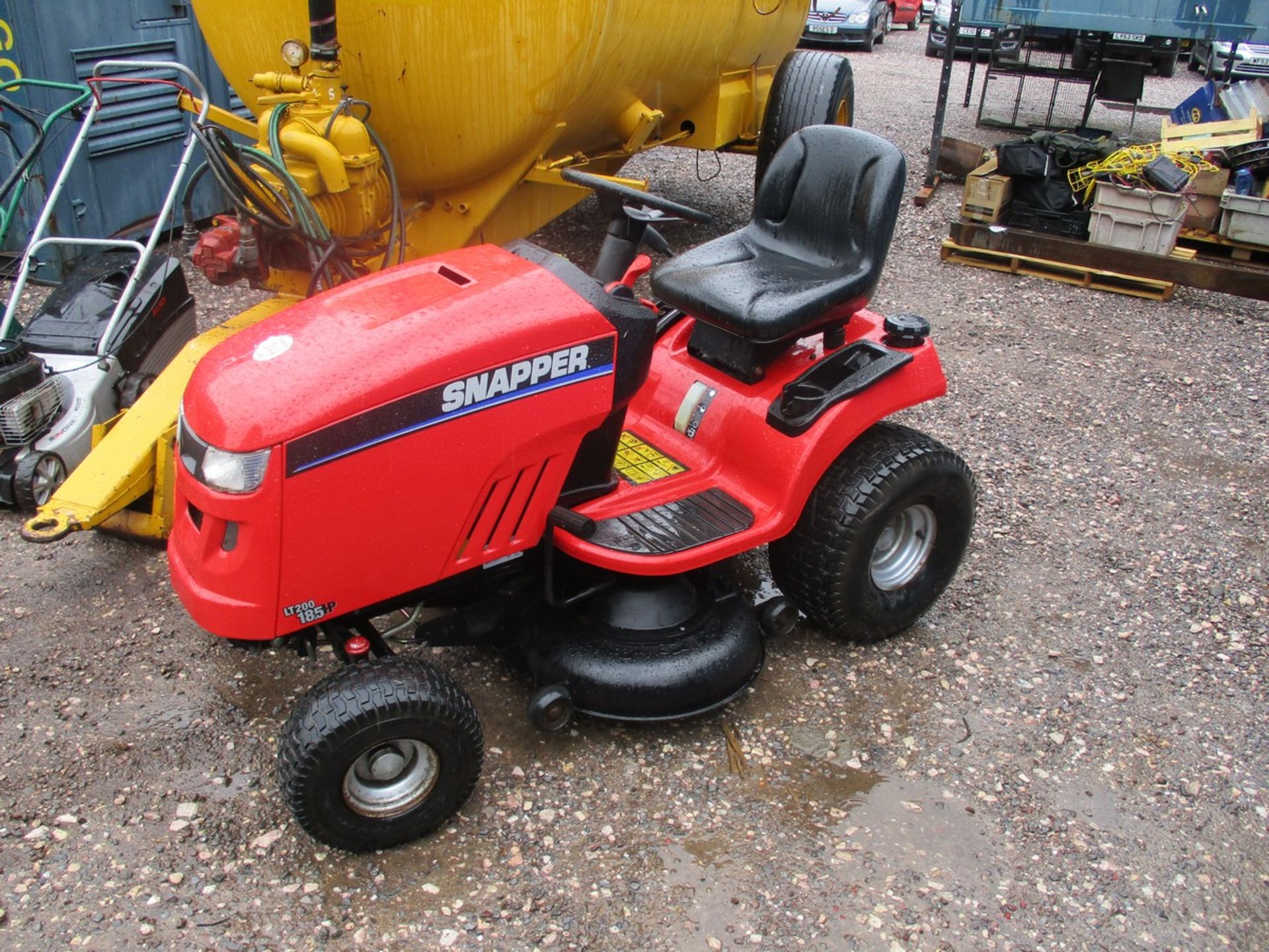 SNAPPER RIDE ON MOWER 599HRS