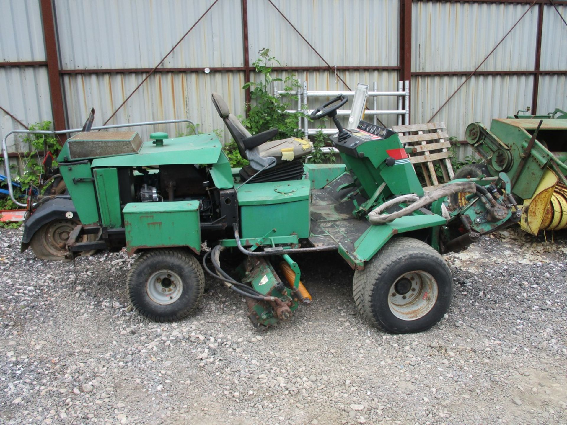 RANSOMES FAIRWAY 300 MOWER - Image 2 of 5