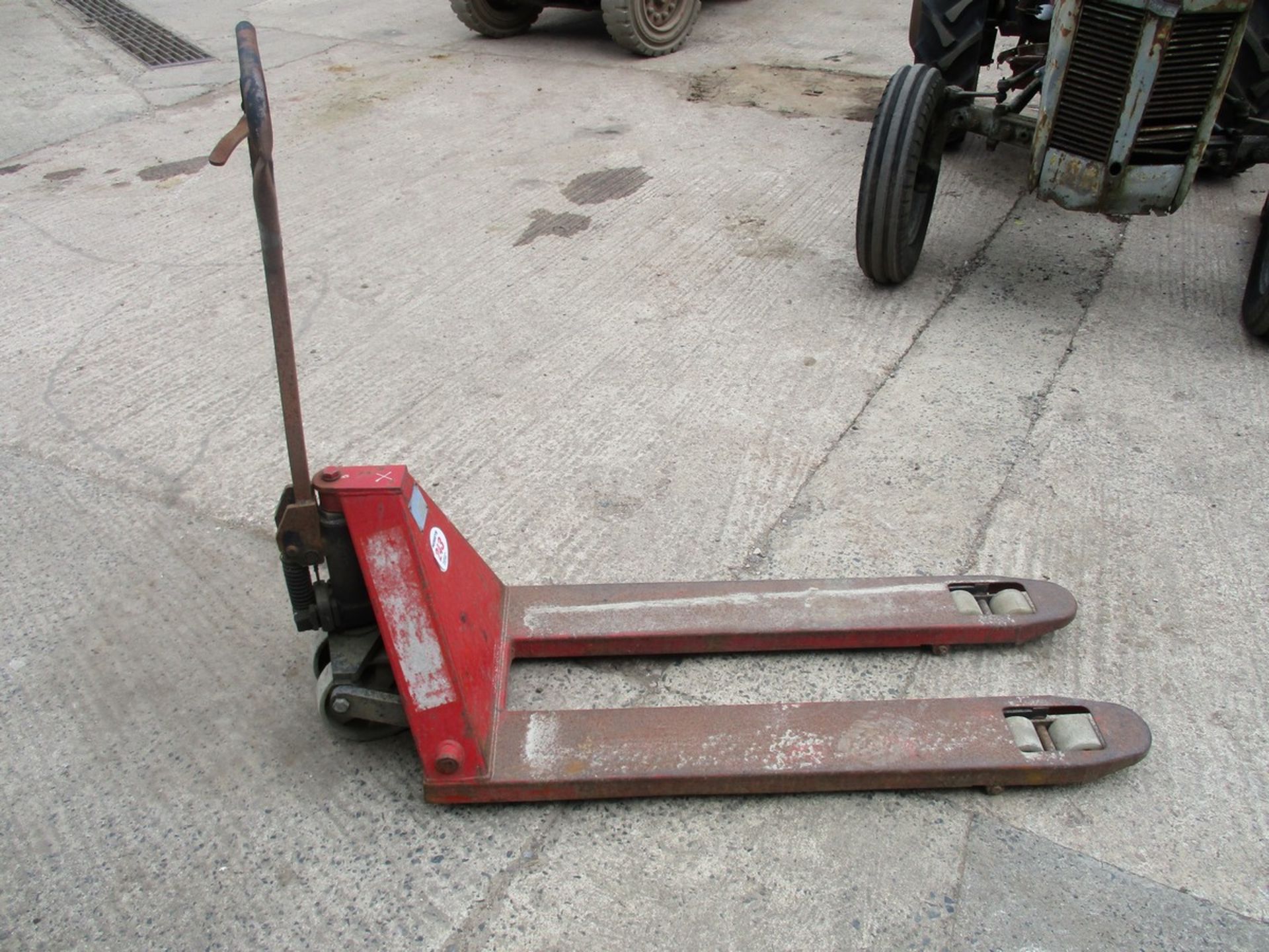 PALLET TRUCKS