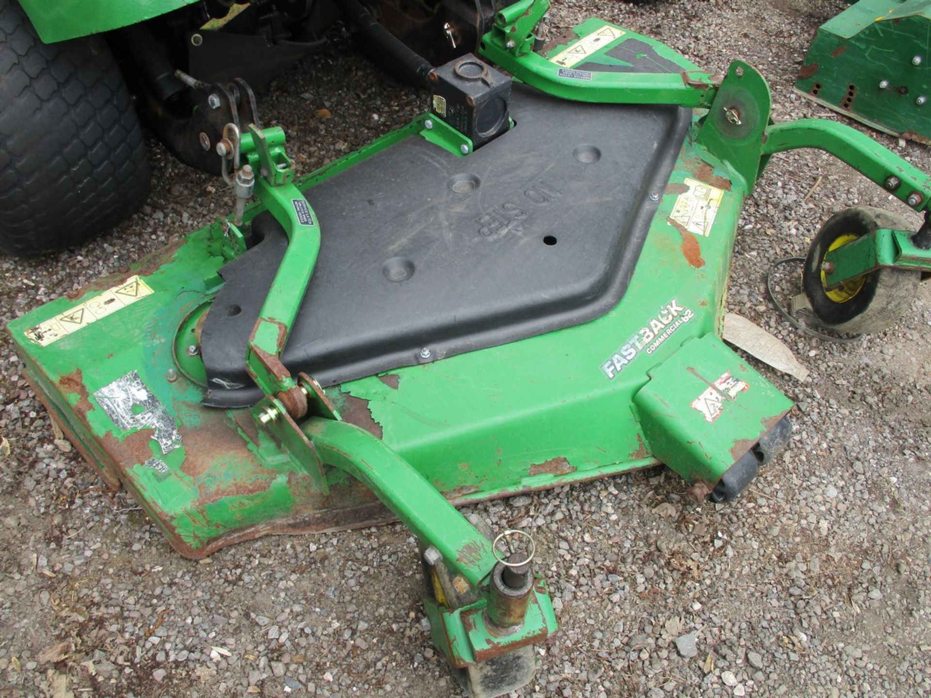 JOHN DEERE 1565 DIESEL OUTFRONT MOWER - Image 4 of 6