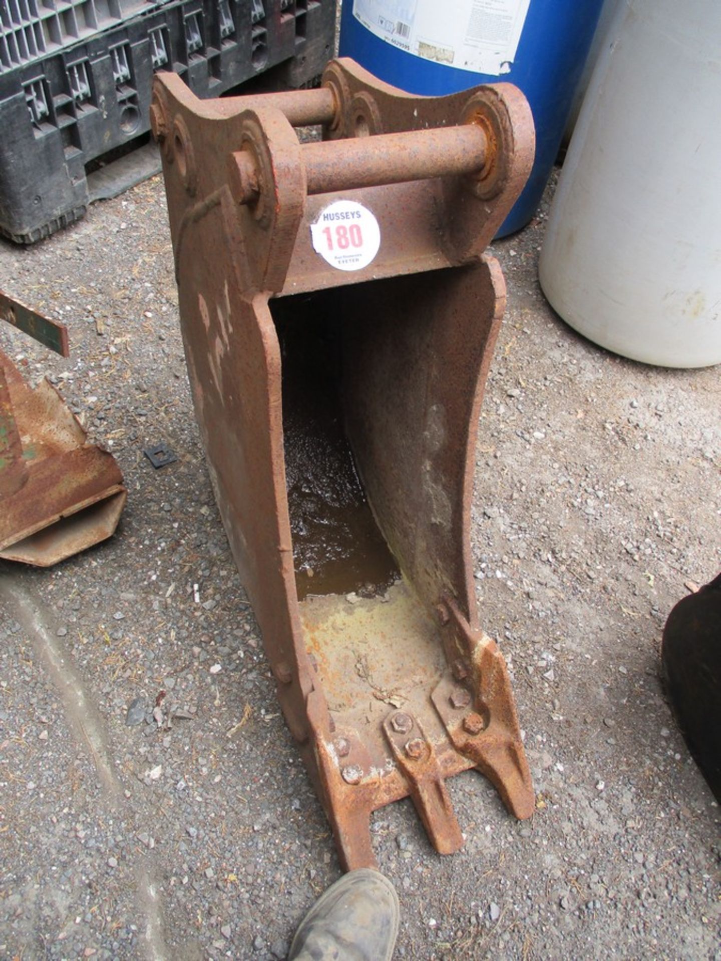 1FT TRENCHING BUCKET