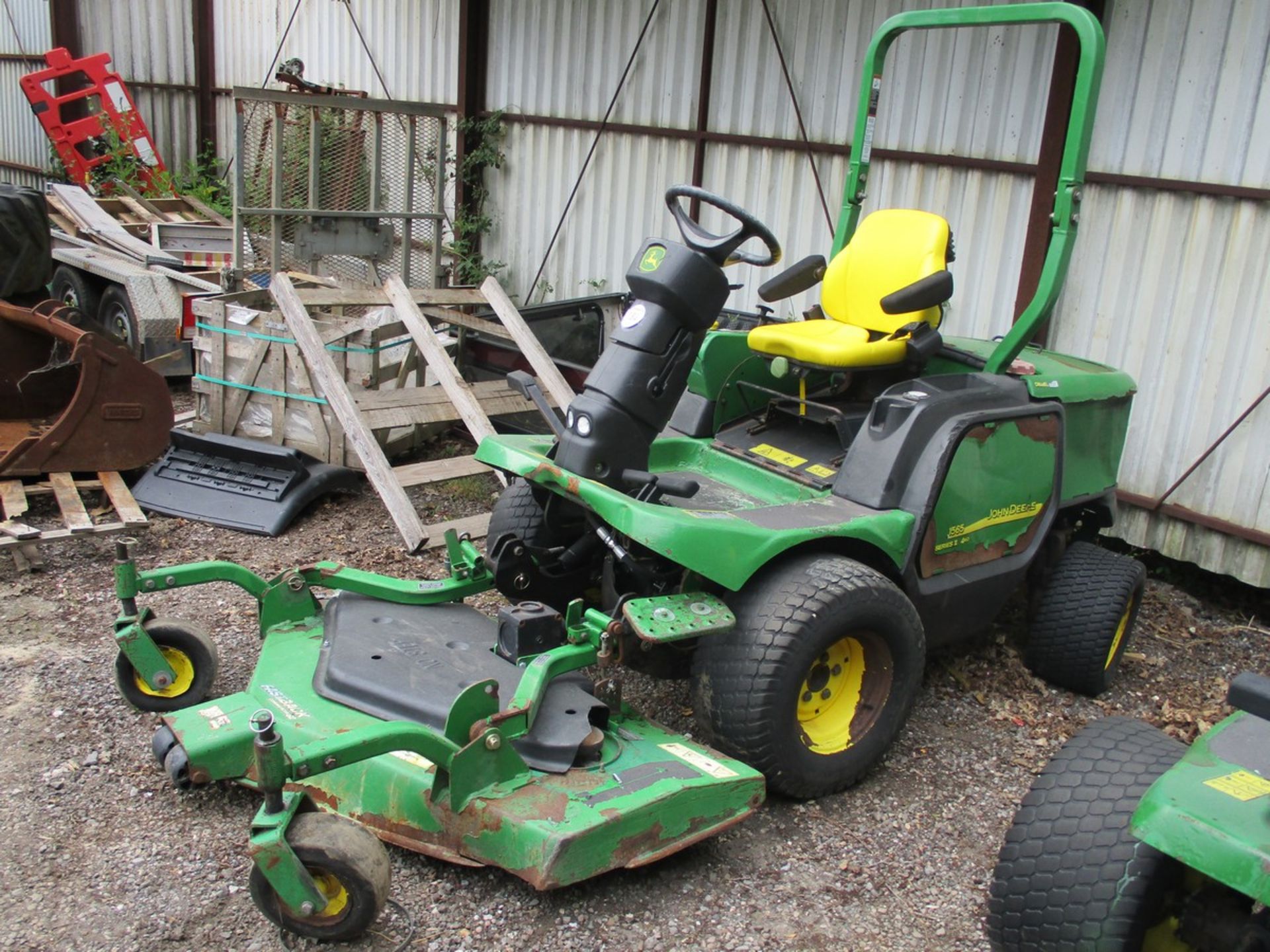 JOHN DEERE 1565 DIESEL OUTFRONT MOWER