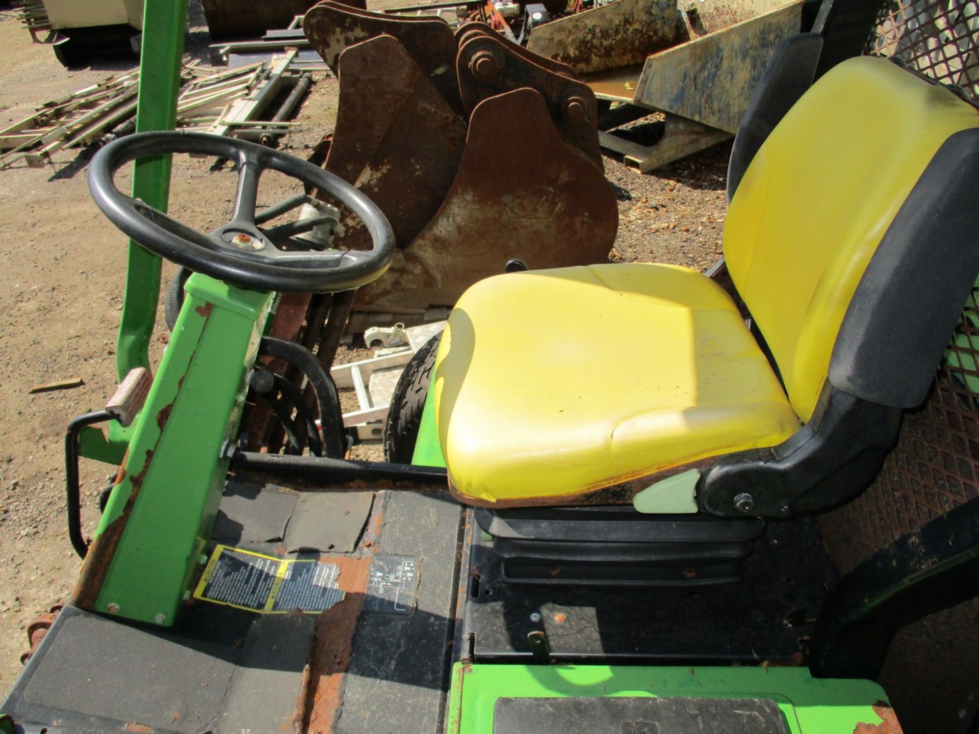 JOHN DEERE 3125B MOWER - Image 7 of 8