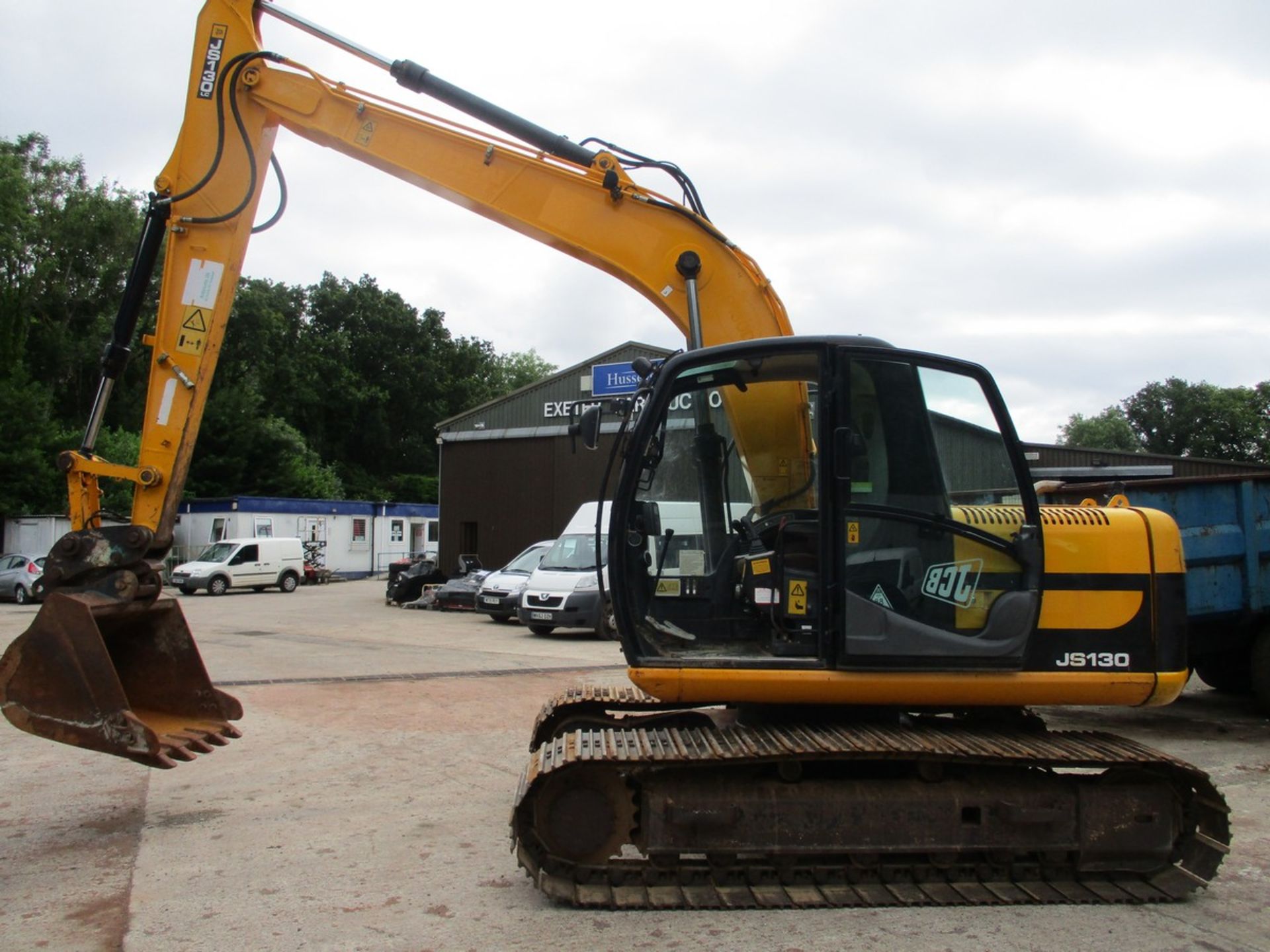 JCB JS130 EXCAVATOR C.W 1 BUCKET 2011 5605HRS