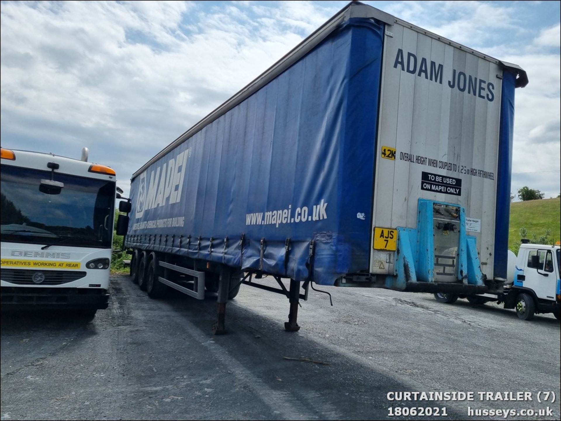 CURTAIN SIDE TRAILER C/W TAIL LIFT - Image 9 of 11