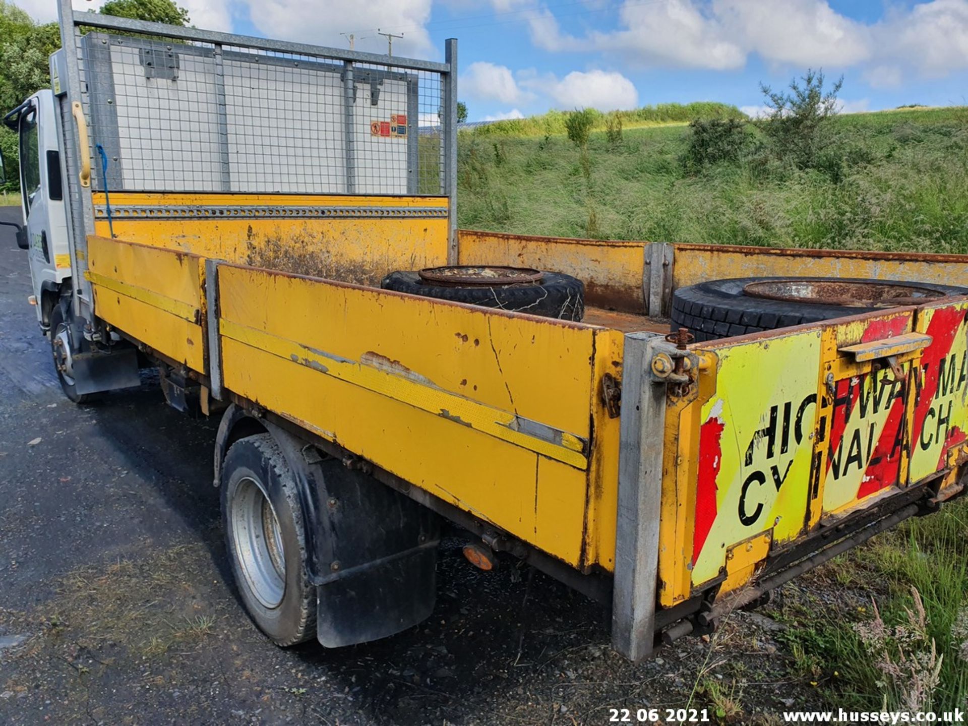 08/58 ISUZU TRUCKS NQR 70 - 5193cc 2dr Truck (White) - Image 9 of 24