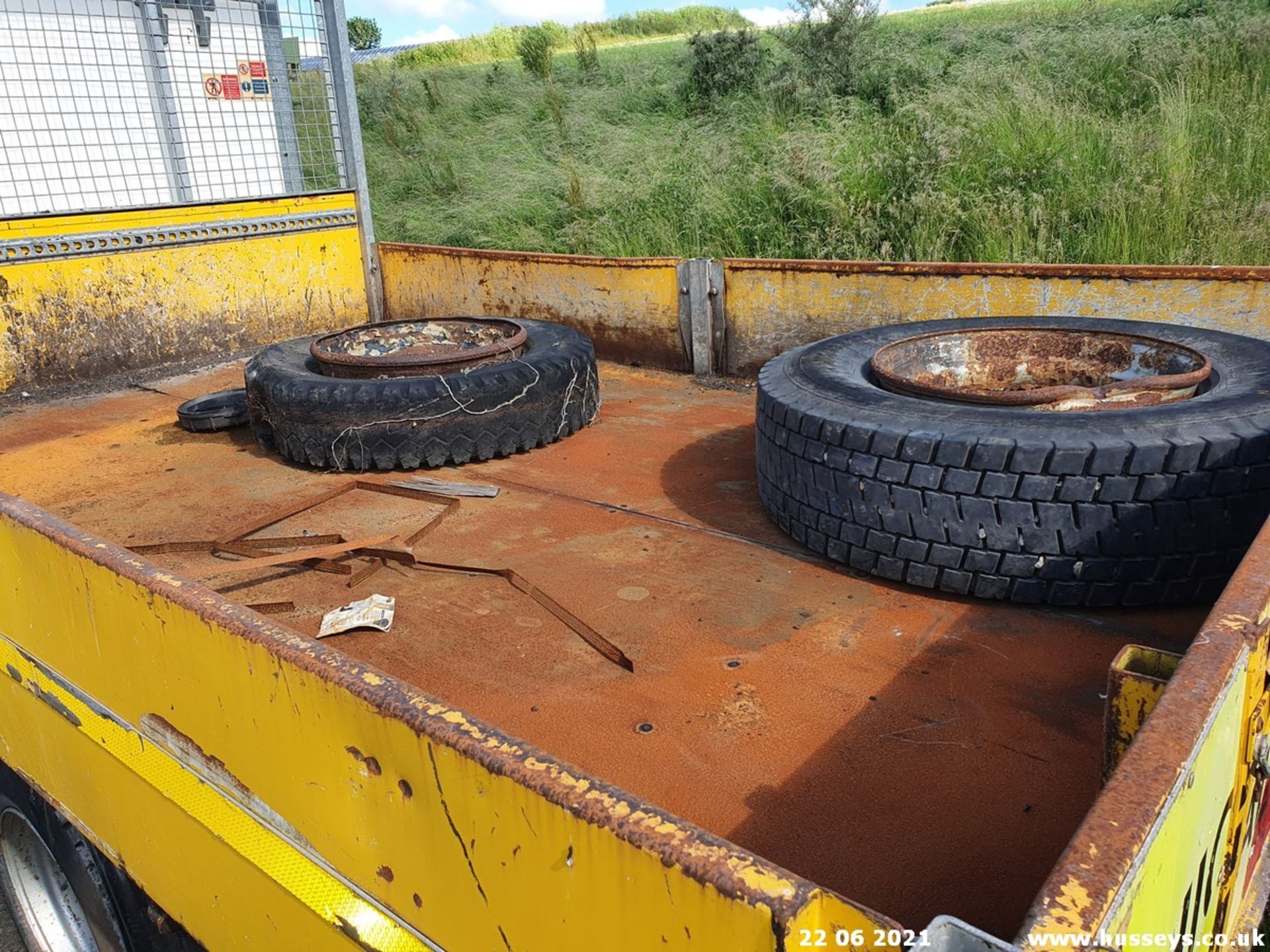 08/58 ISUZU TRUCKS NQR 70 - 5193cc 2dr Truck (White) - Image 8 of 24