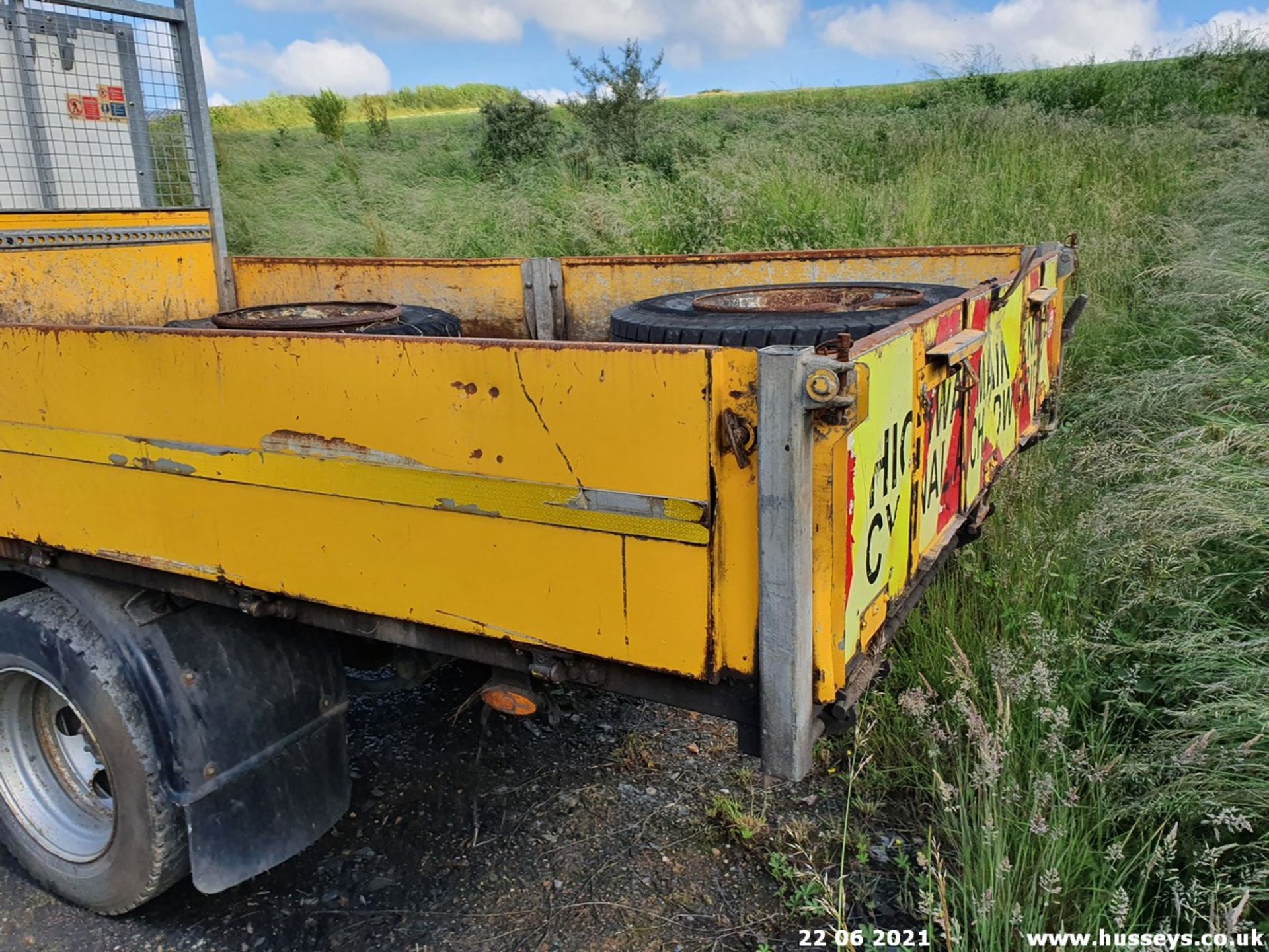 08/58 ISUZU TRUCKS NQR 70 - 5193cc 2dr Truck (White) - Image 10 of 24