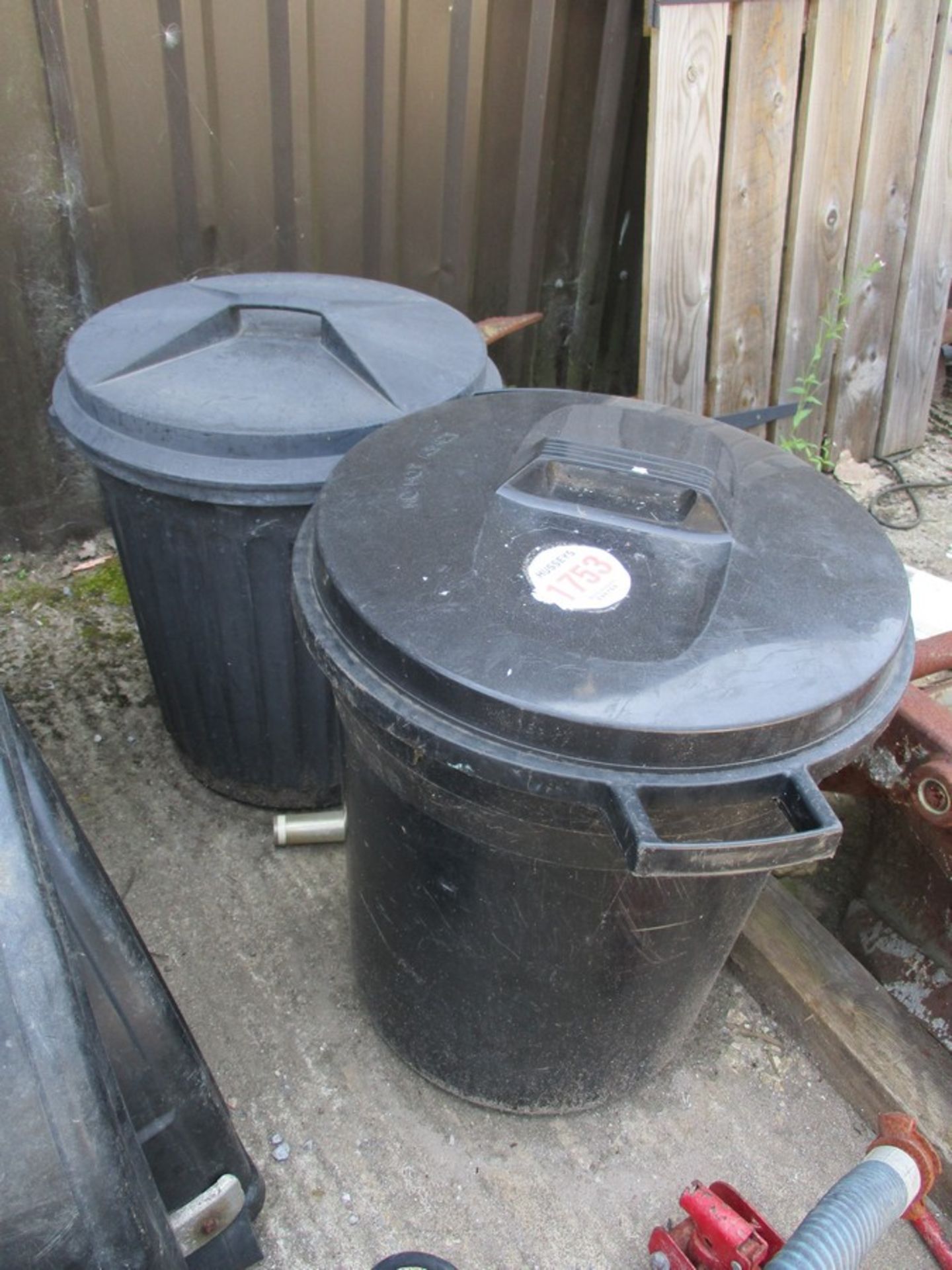 2 BINS