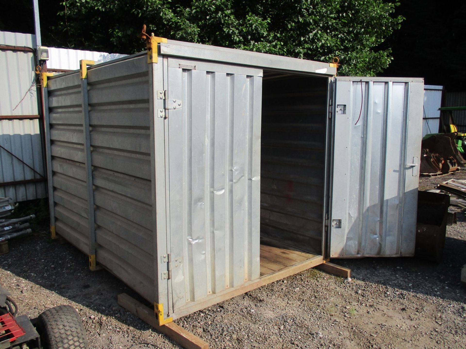 APPROX 10X6FT STORAGE CONTAINER