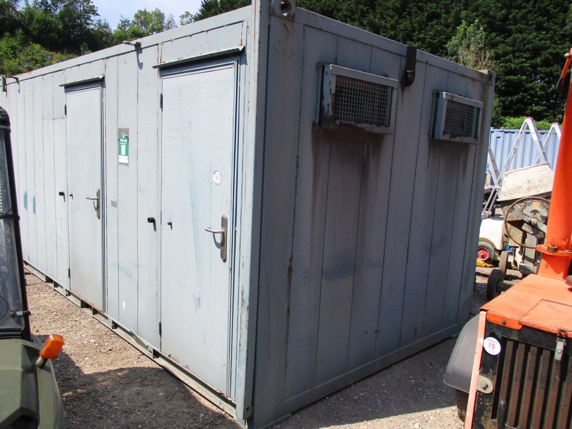 APPROX 20FT WELFARE CONTAINER (NO KEYS) - Image 2 of 5