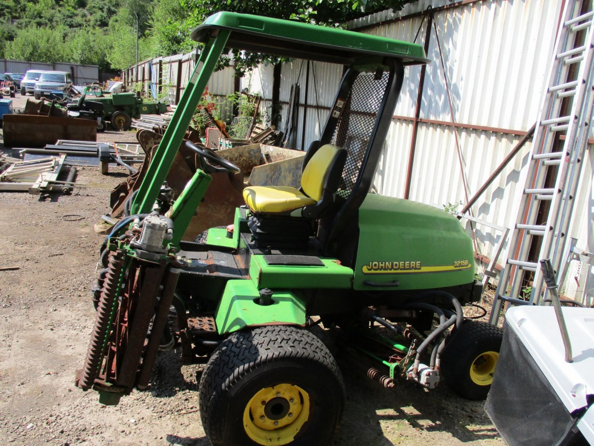 JOHN DEERE 3125B MOWER - Image 4 of 8