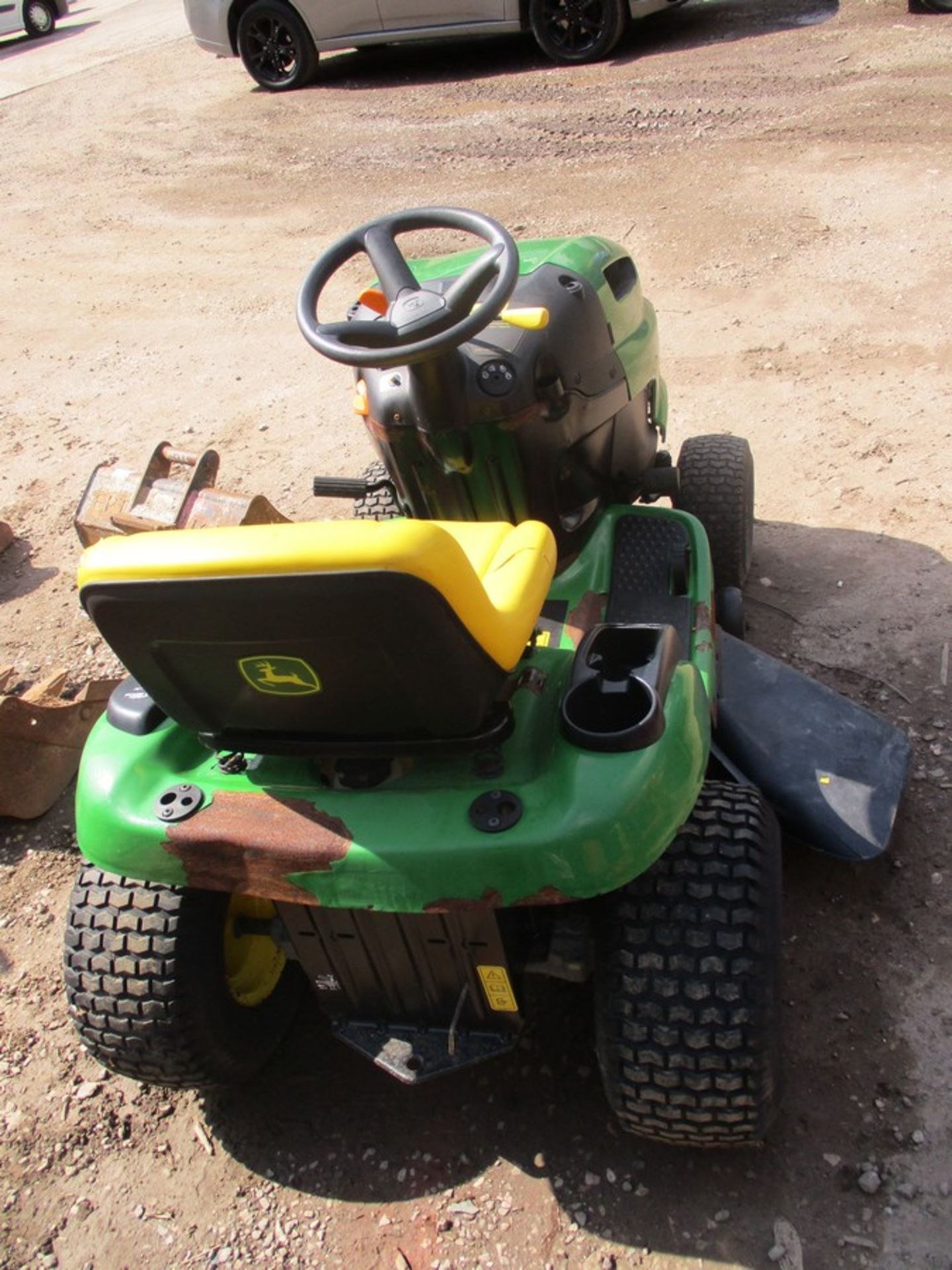 JOHN DEERE X110 MID MOUNTED MOWER - Image 3 of 4