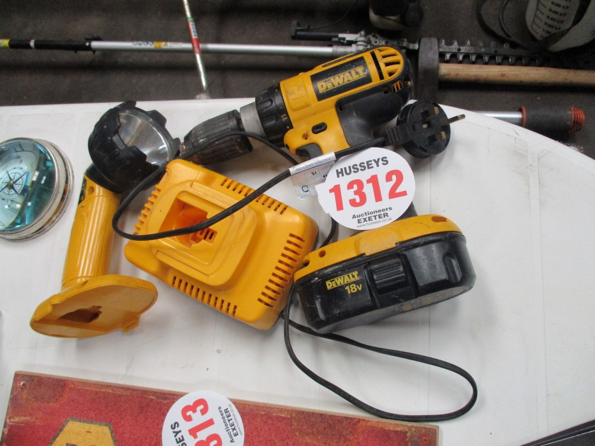 CORDLESS DEWALT DRILL