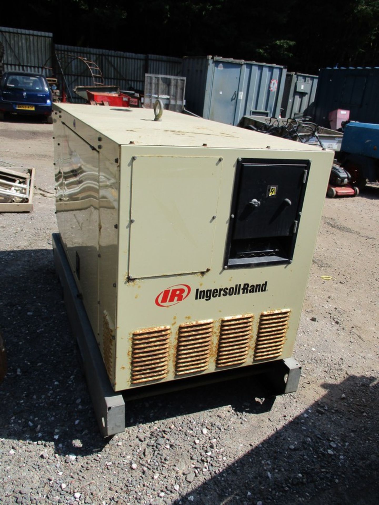 INGERSOL RAND G44 GENERATOR 40KVA - Image 3 of 4