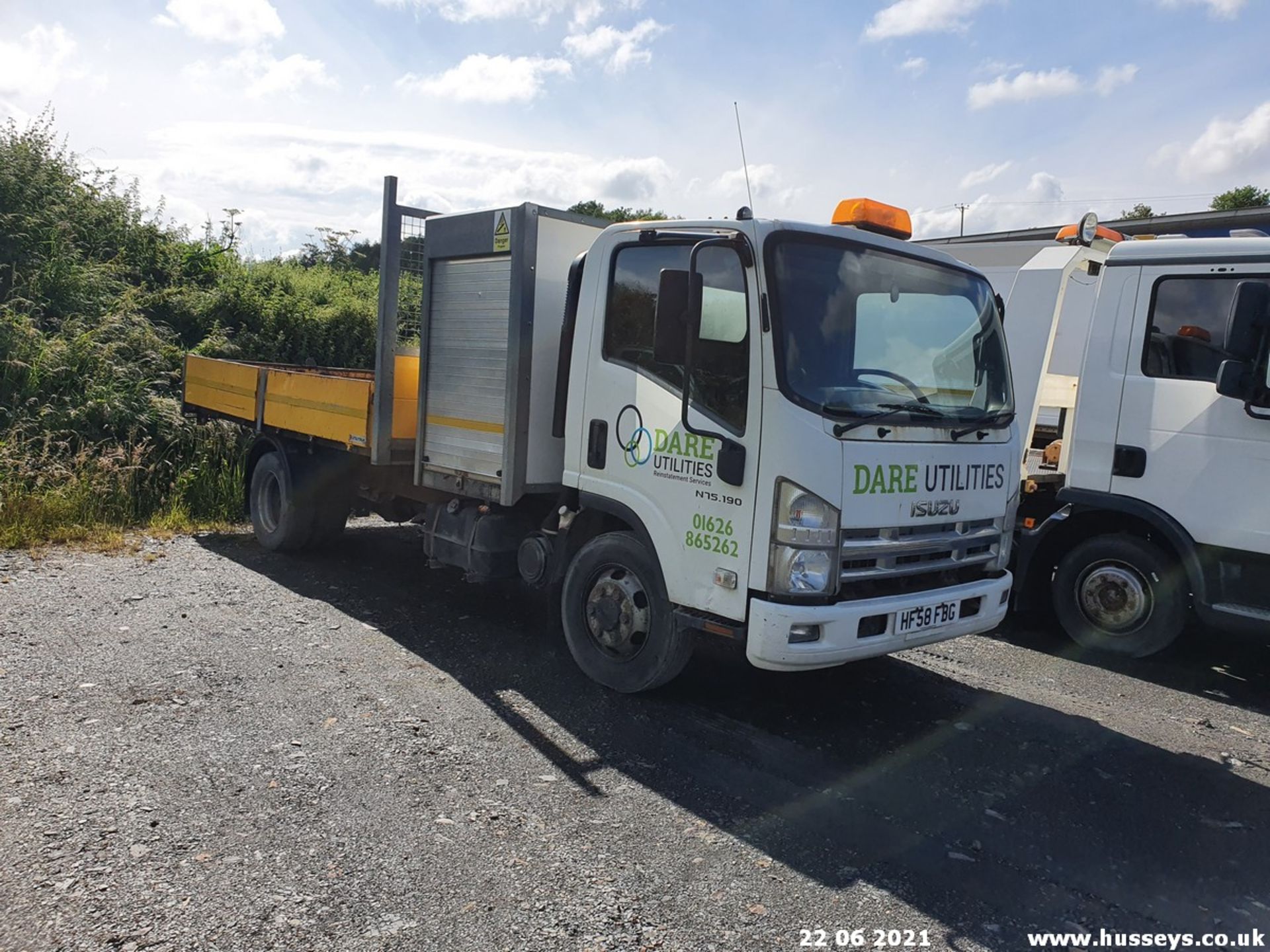 08/58 ISUZU TRUCKS NQR 70 - 5193cc 2dr Truck (White) - Image 2 of 24