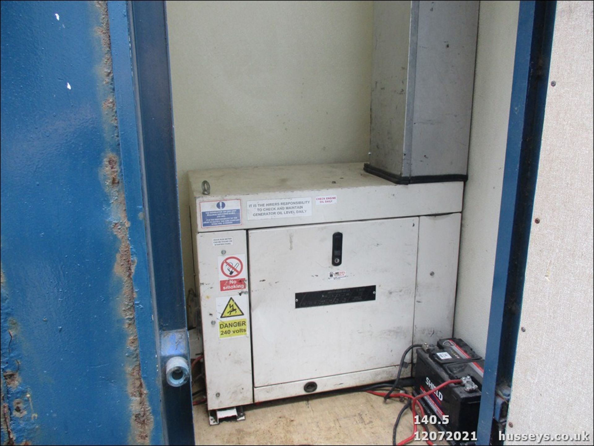 GROUNDHOG WELFARE UNIT CW KITCHEN GENERATOR WC KEYS AND WANDERLEAD IN OFFICE - Image 7 of 7