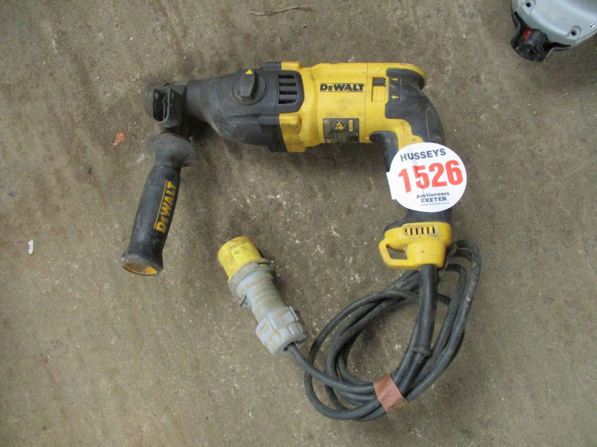 DEWALT DRILL