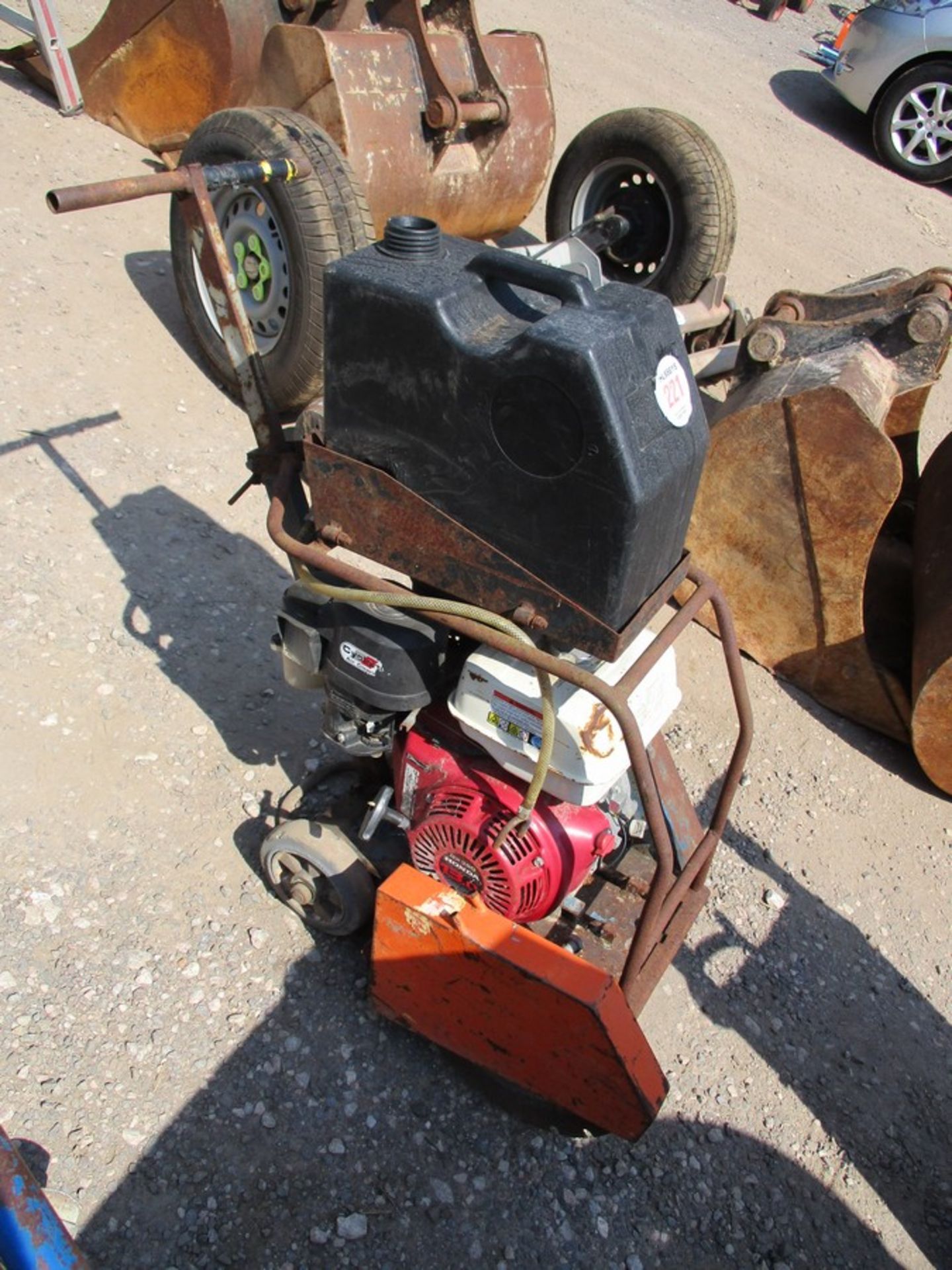 ROAD SAW (HONDA ENGINE)