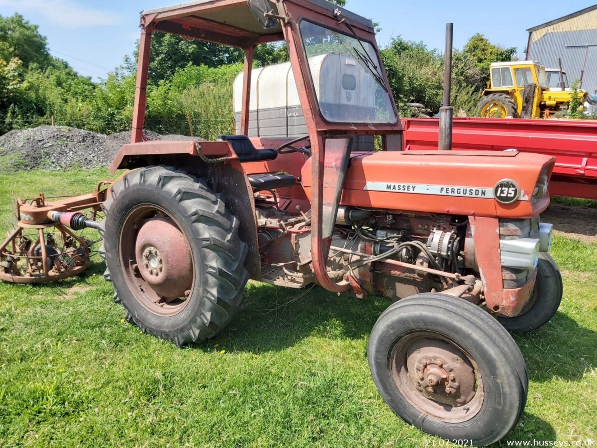 MASSEY FERGUSON 135 TRACTOR (POWER STEERING) - Image 3 of 3