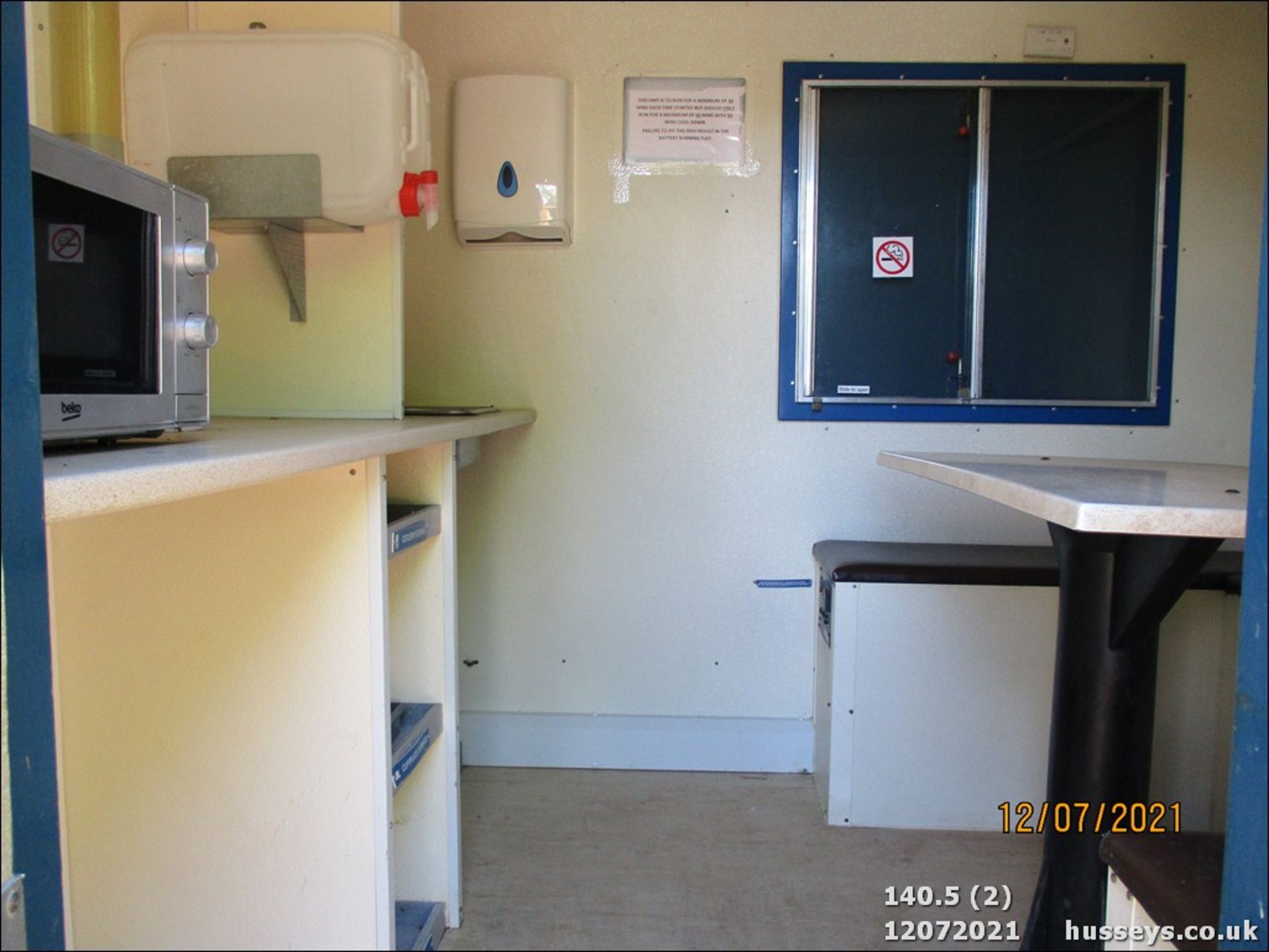 GROUNDHOG WELFARE UNIT CW KITCHEN GENERATOR WC KEYS AND WANDERLEAD IN OFFICE - Image 6 of 7