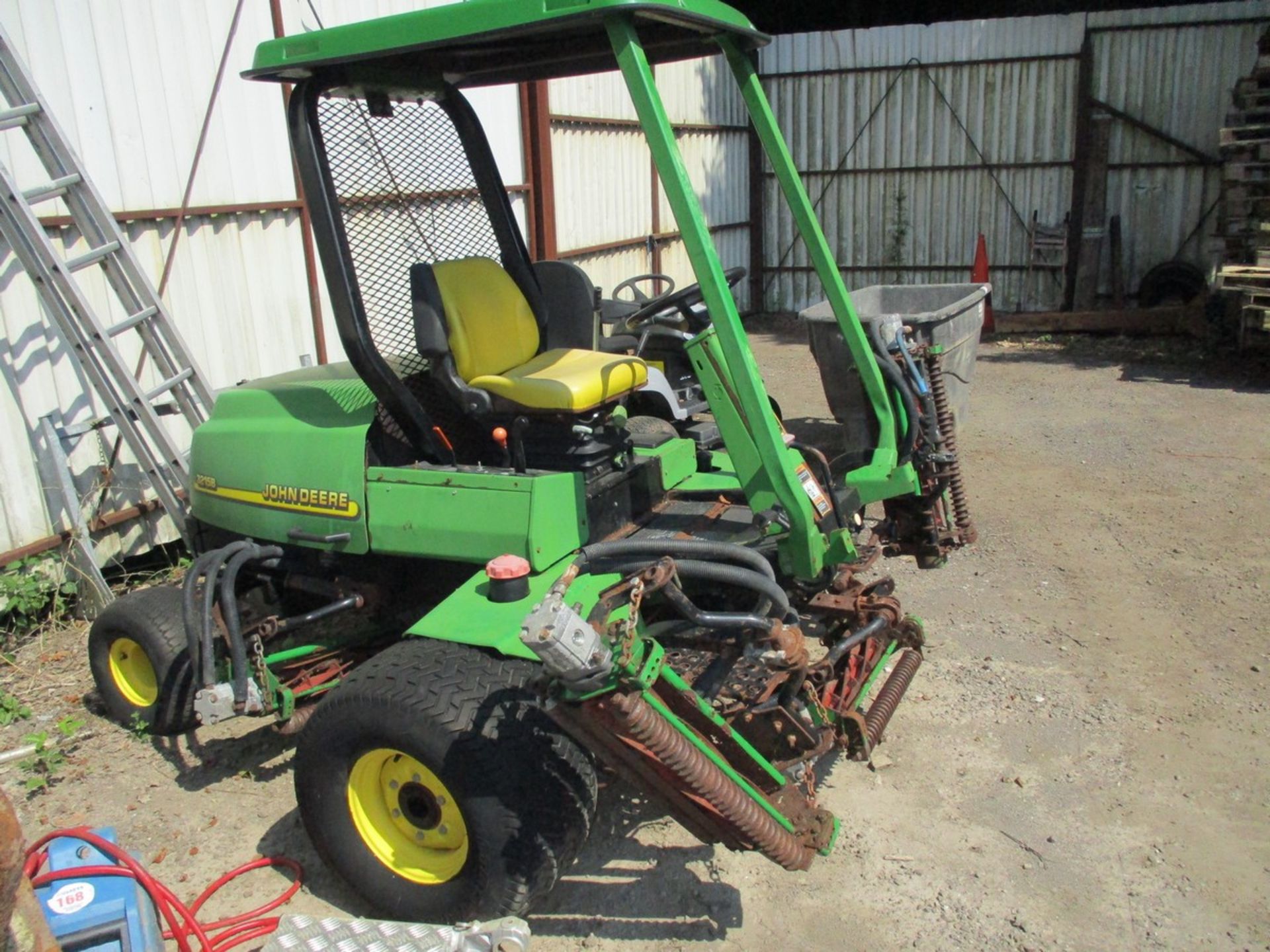 JOHN DEERE 3125B MOWER - Image 5 of 8