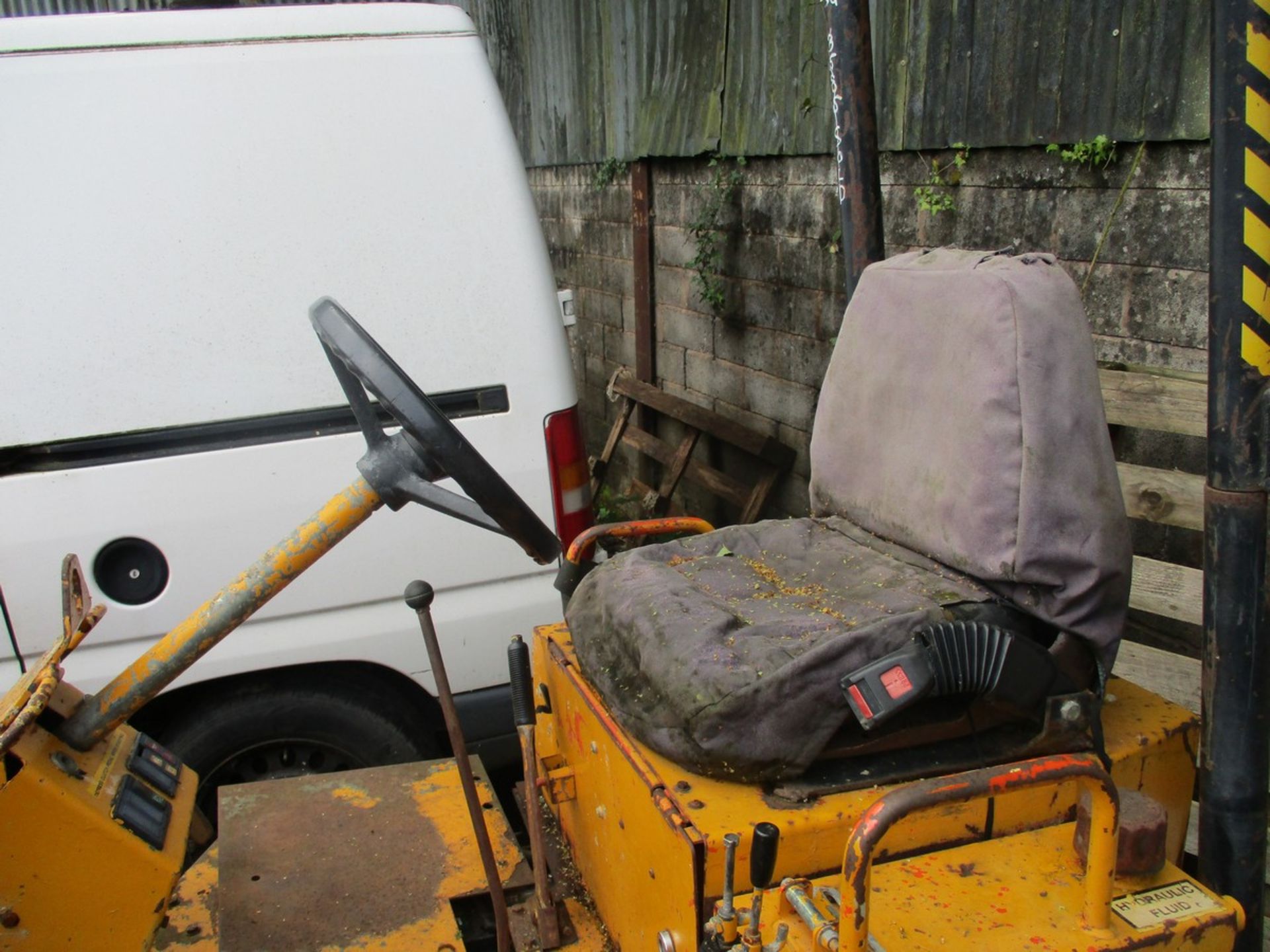 PEL JOB 1 TONNE HI LIFT DUMPER - Image 5 of 5