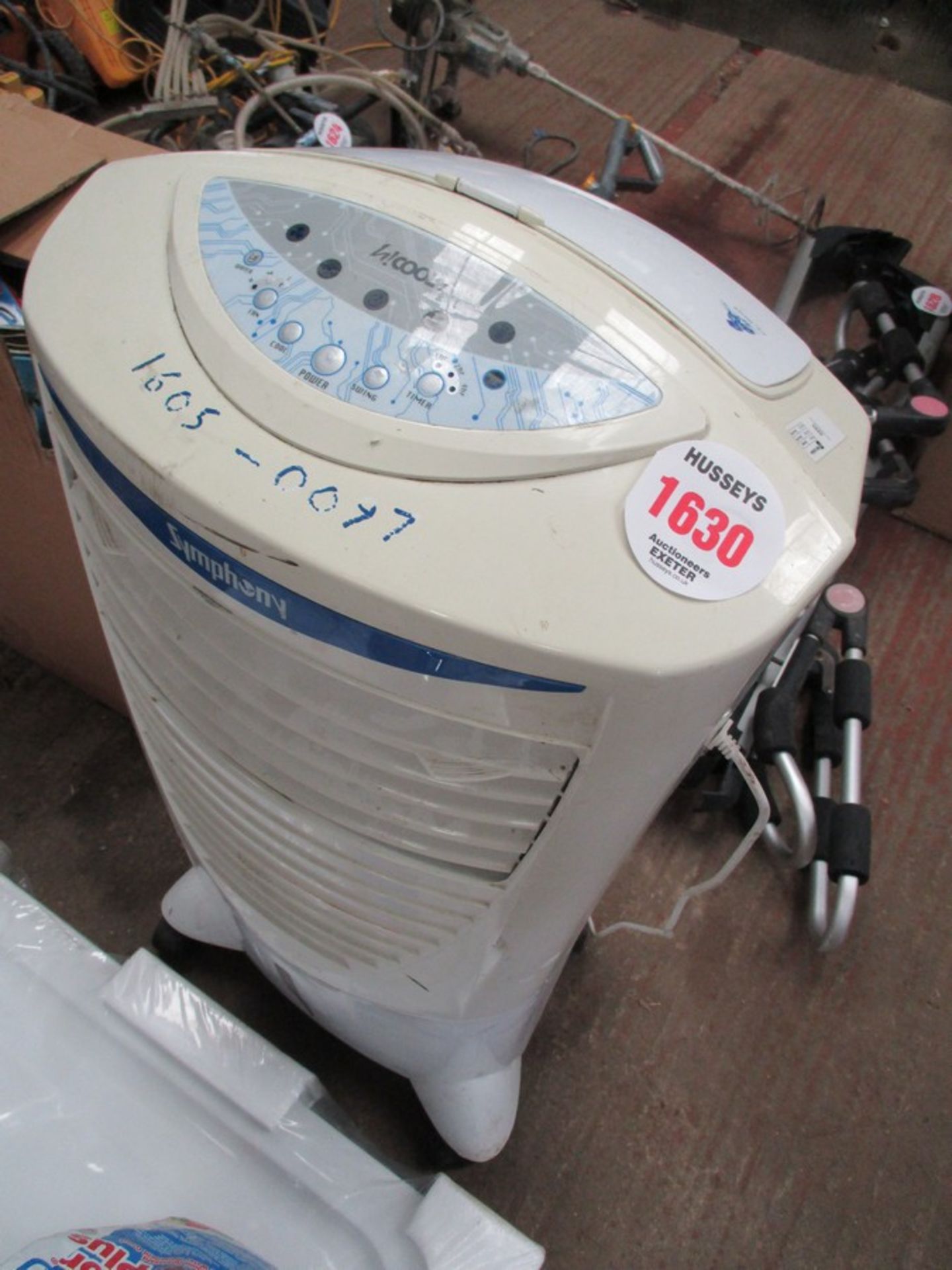 DEHUMIDIFIER