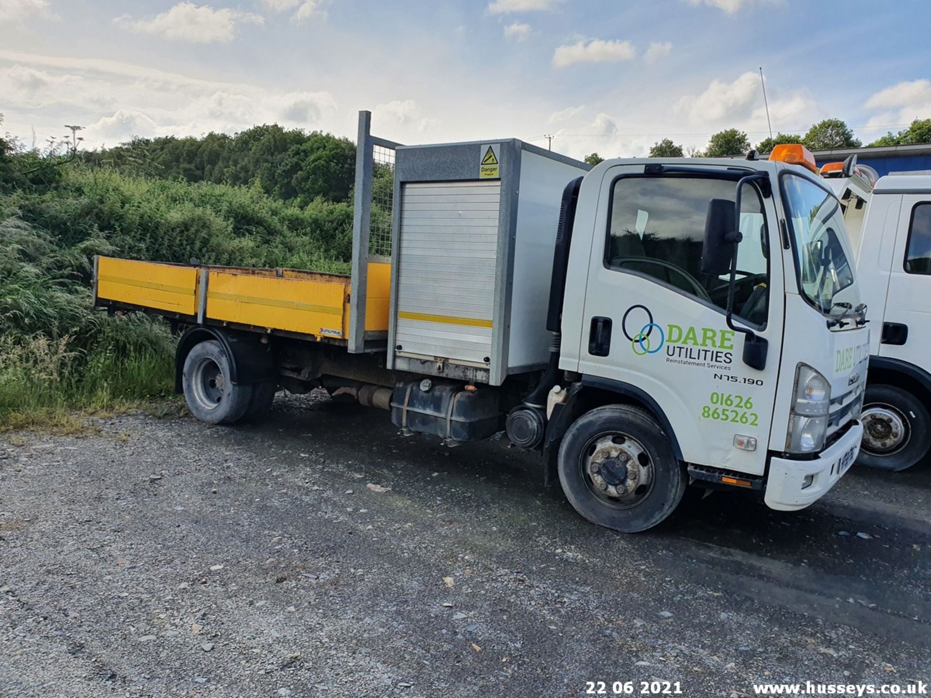 08/58 ISUZU TRUCKS NQR 70 - 5193cc 2dr Truck (White)