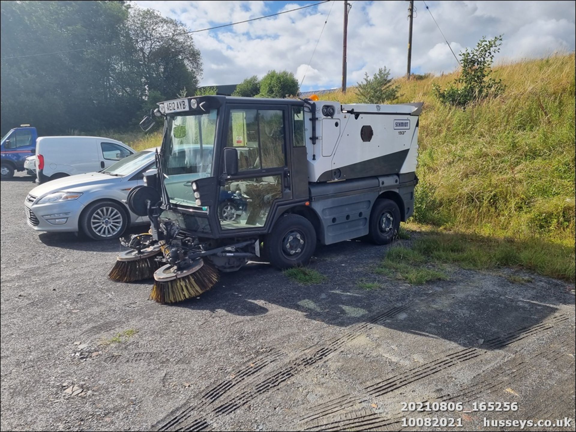 SCHMIDT SWEEPER - 2800cc 2 Dr Diesel Automatic - Image 4 of 11
