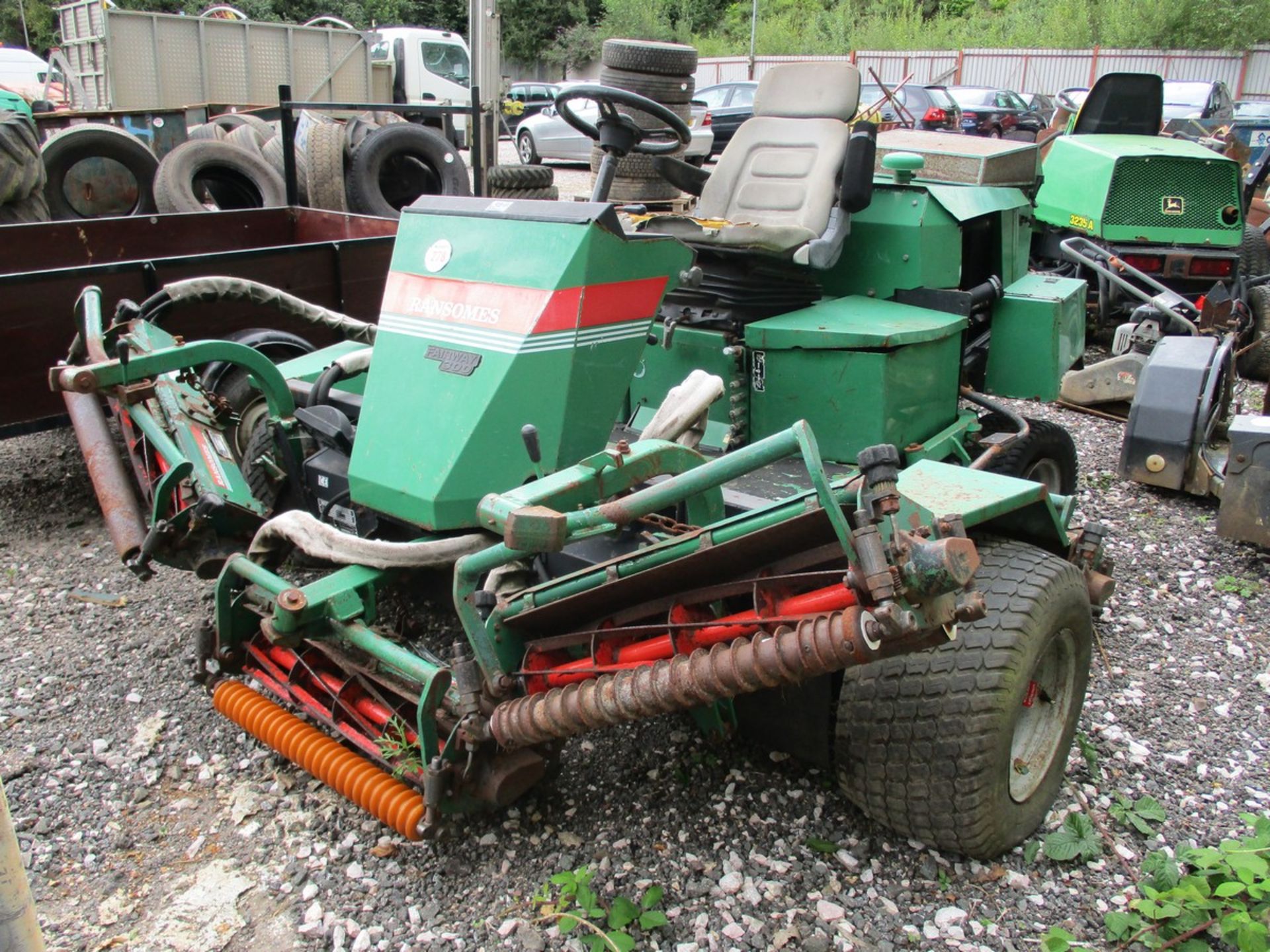 RANSOMES FAIRWAY 300 TRIPLE MOWER - Image 4 of 6