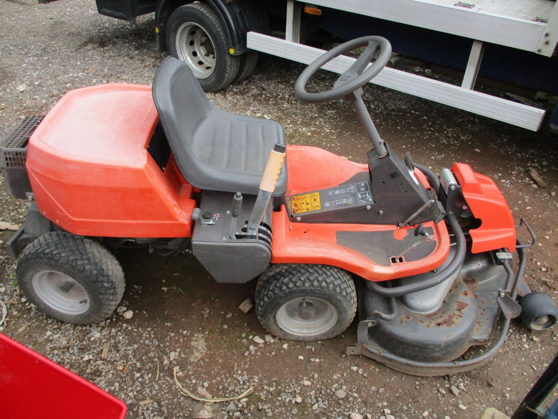 HUSQVARNA OUTFRONT MOWER - Image 3 of 3