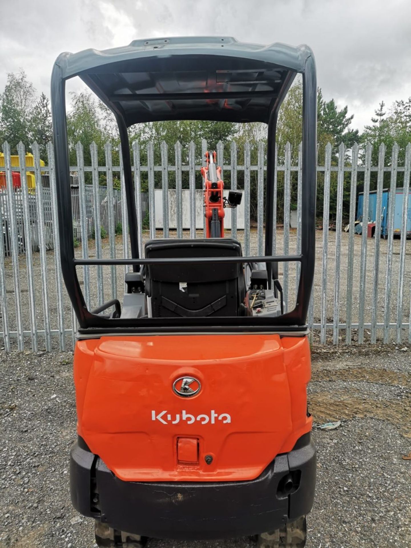 KUBOTA KX016.4 MINIDIGGER C.W 3 BUCKETS, 2015 2178HRS RDD 2 SPEED TRACKING PIPED FOR HAMMER, - Image 4 of 8