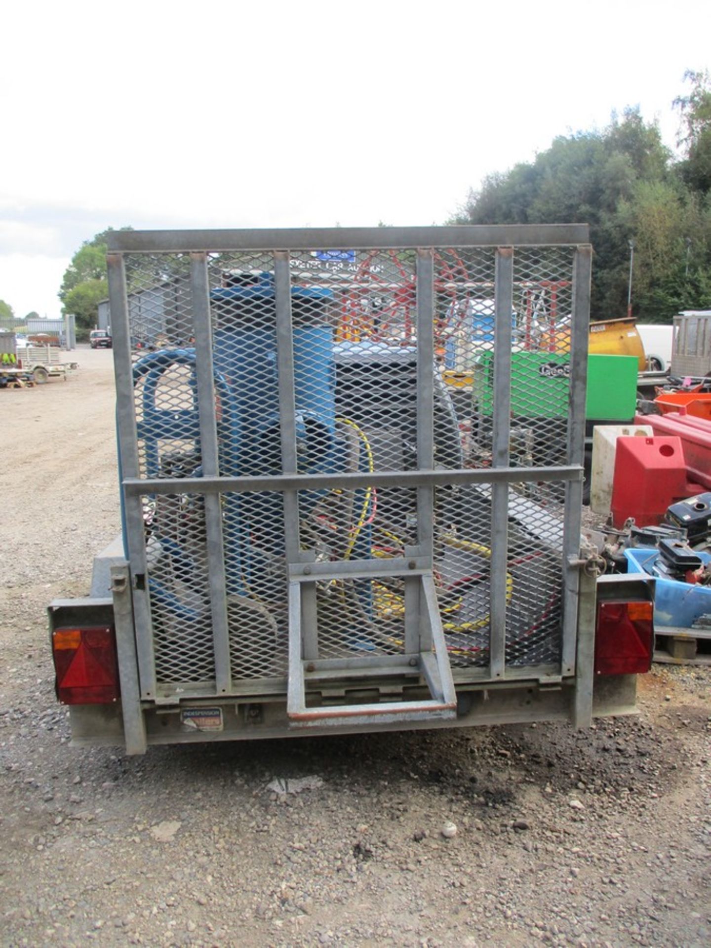 INDESPENSION TRAILER C/W SAND BLASTING SET UP COMPRESSOR - Image 4 of 7