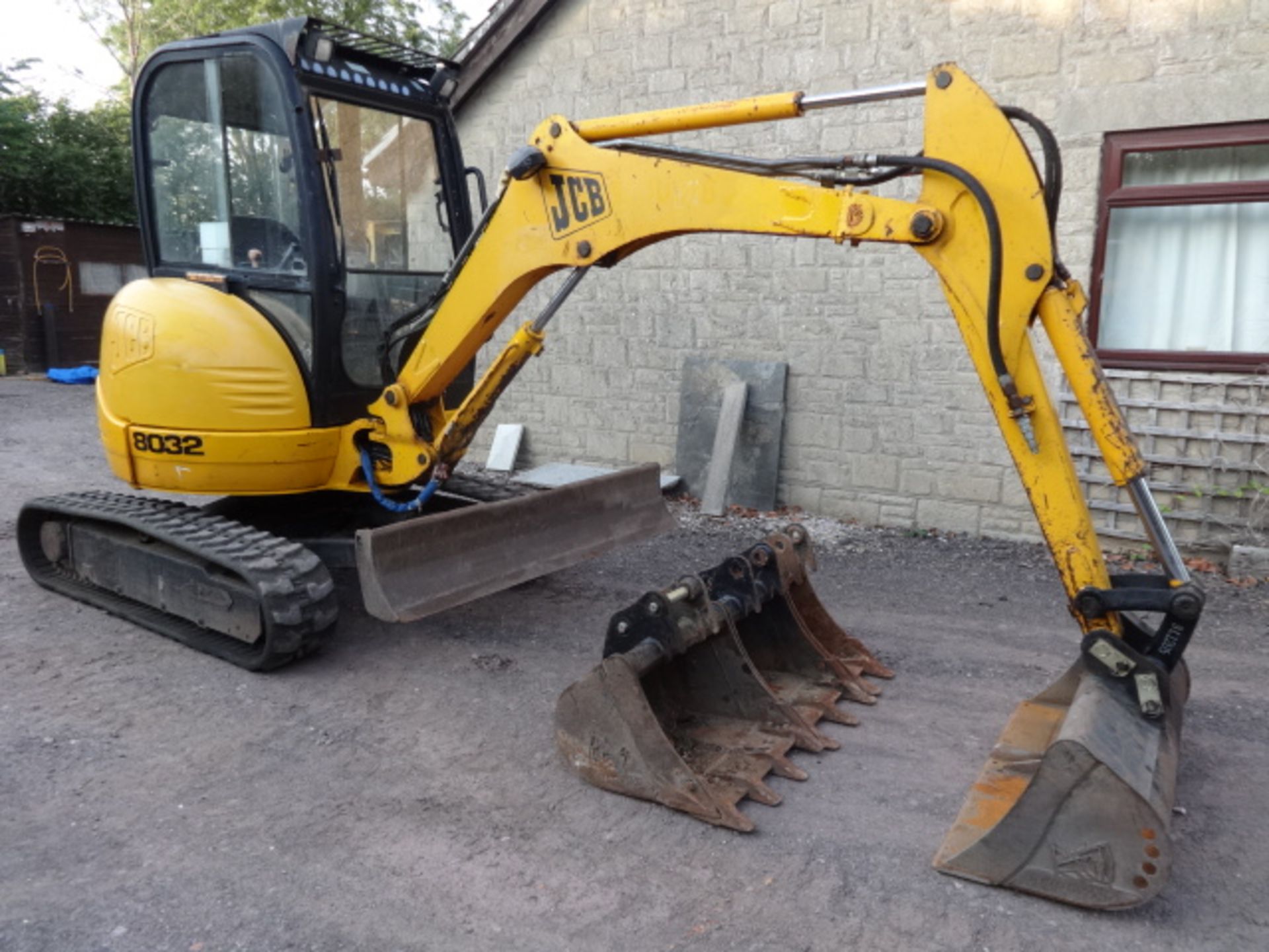 JCB 8032 ZTS EXCAVATOR 2003 4854HRS C.W 4 BUCKETS RDD - Image 9 of 9