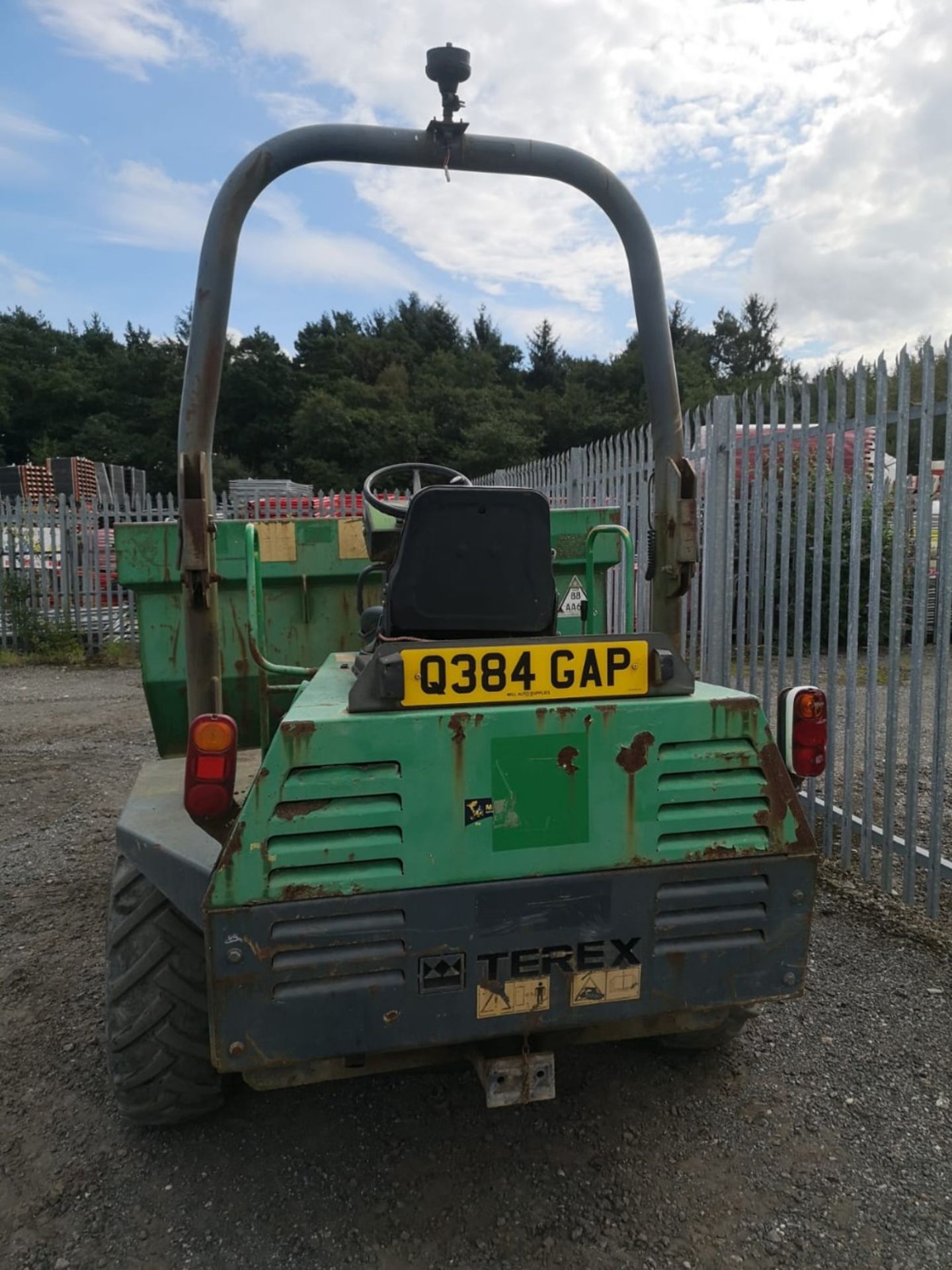 BENFORD 3 TON DUMPER 2008 MANUAL GEARBOX KUBOTA DIESEL ENGINE RDT - Image 4 of 7