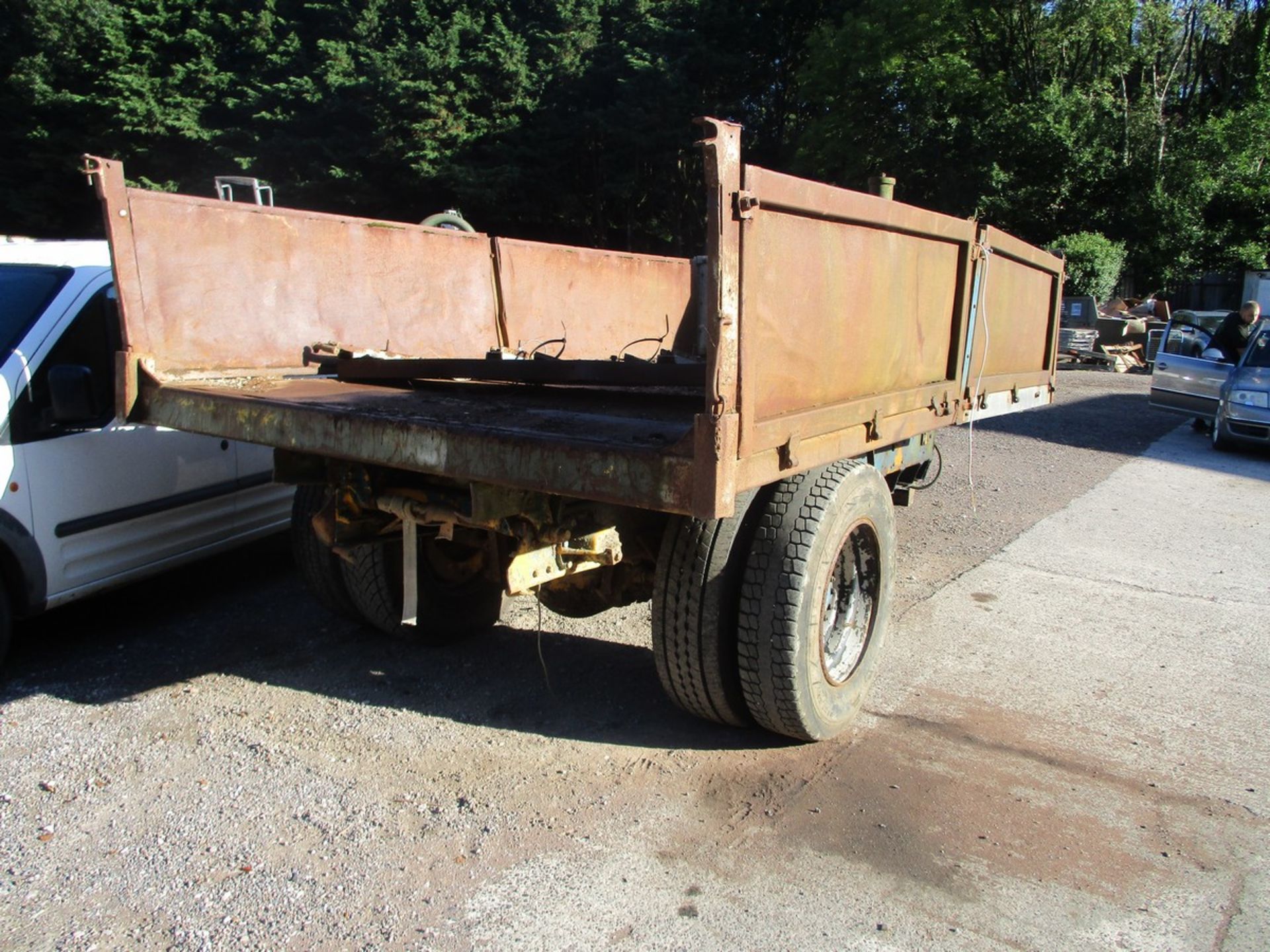 TIPPING TRAILER - Image 2 of 3