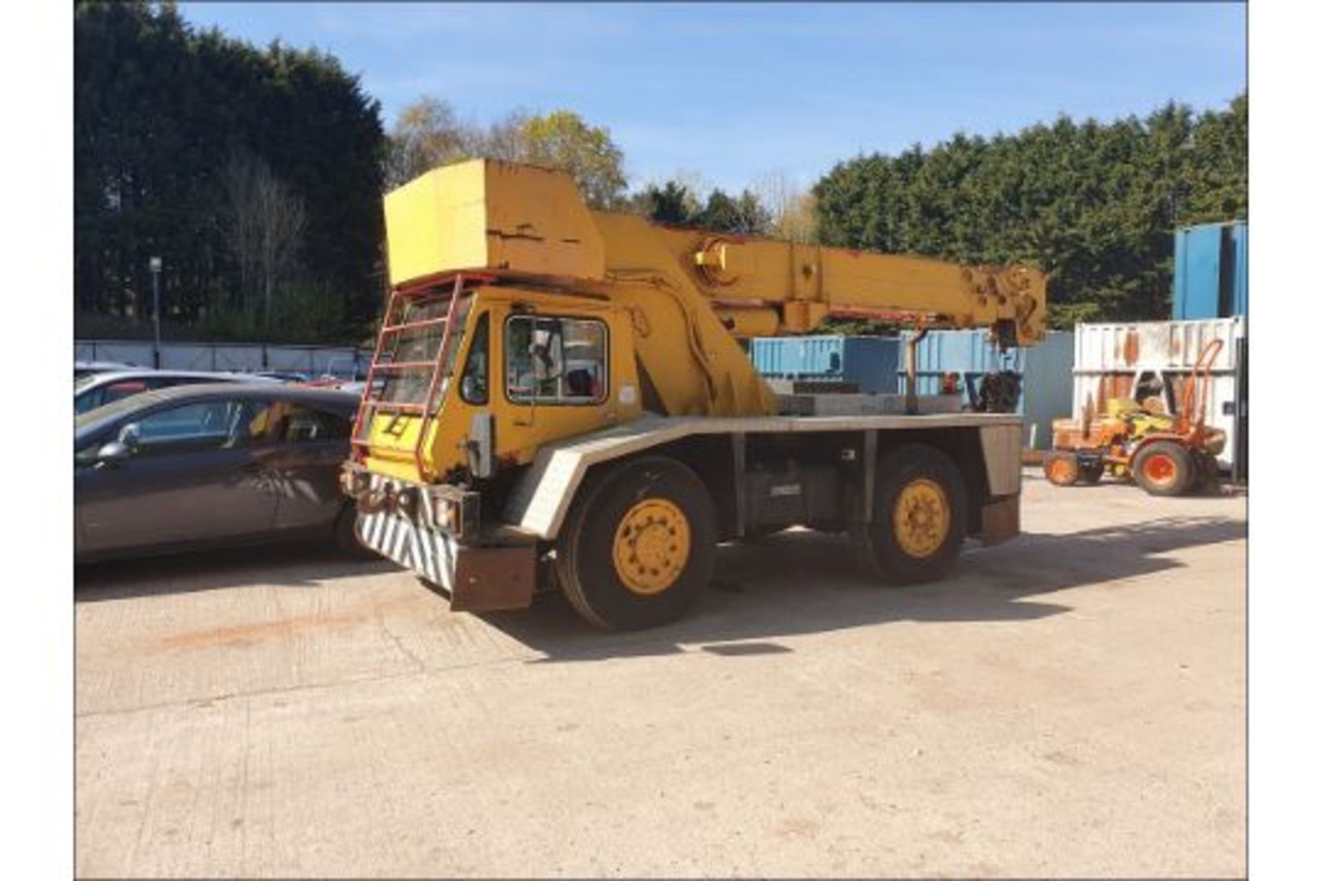 12 TON GROVE CRANE H801BGW - Image 6 of 17