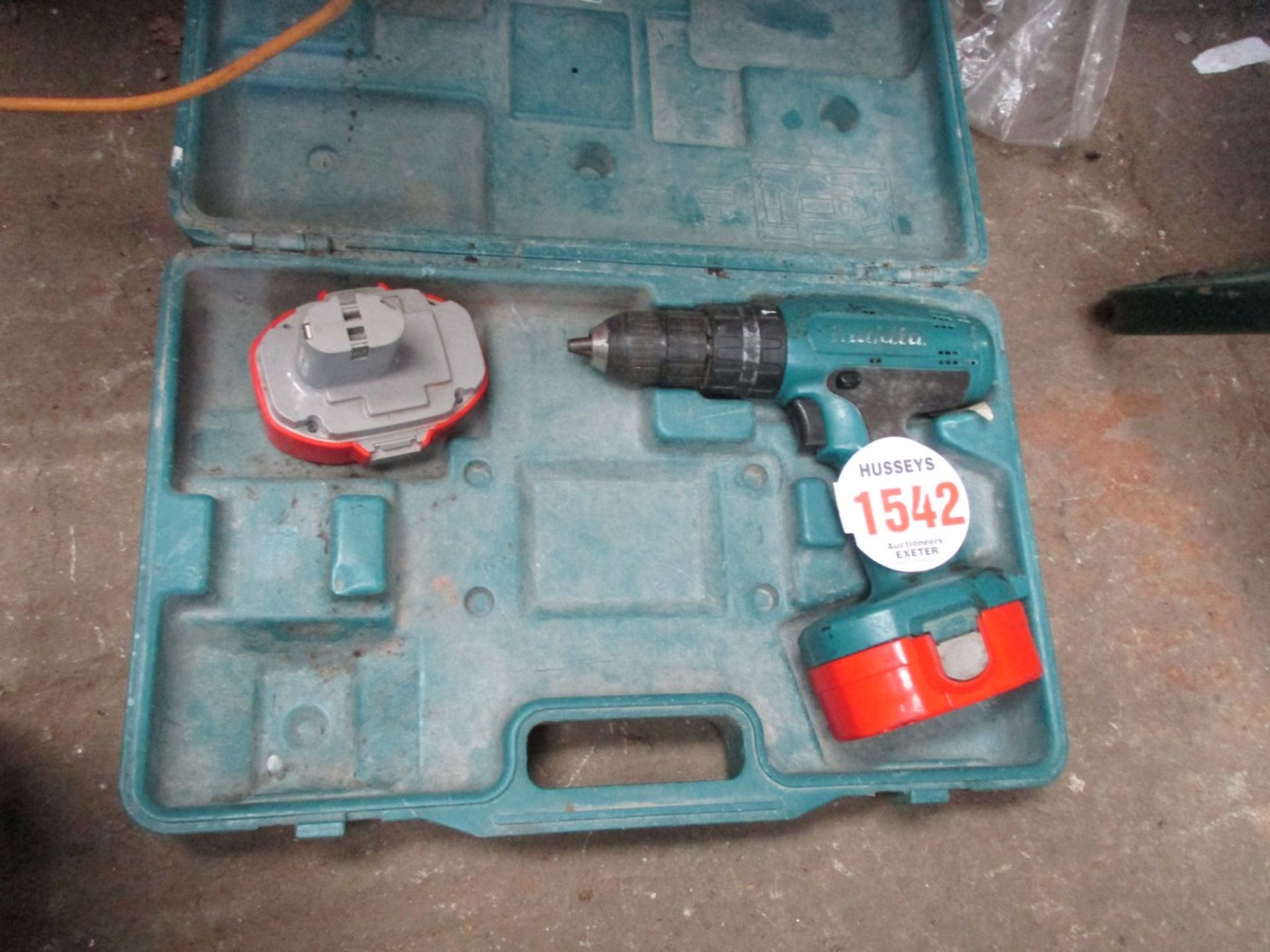 CORDLESS MAKITA DRILL