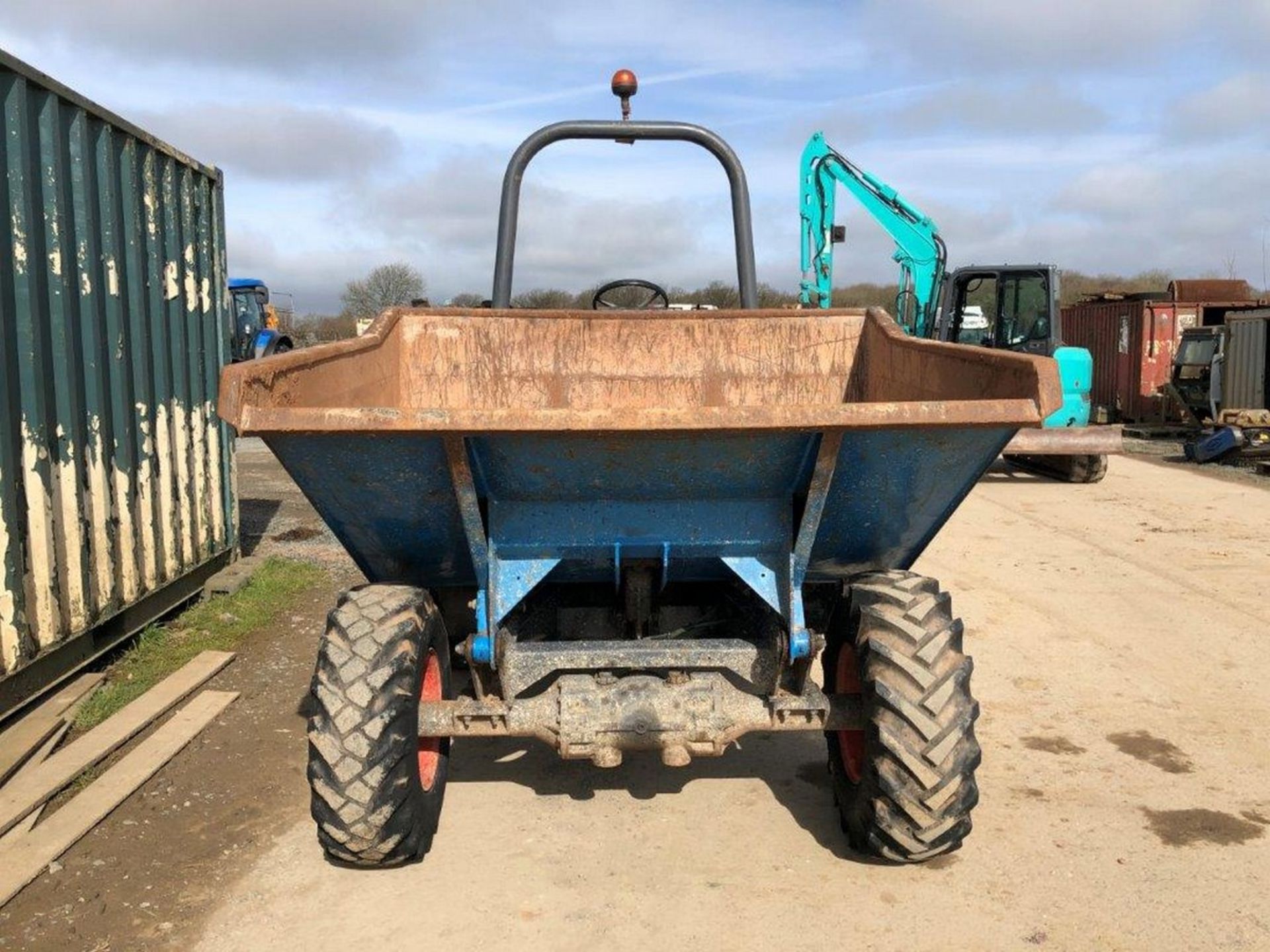 TEREX 3 TON STRAIGHT TIP DUMPER 2007 2500HRS - Image 3 of 18