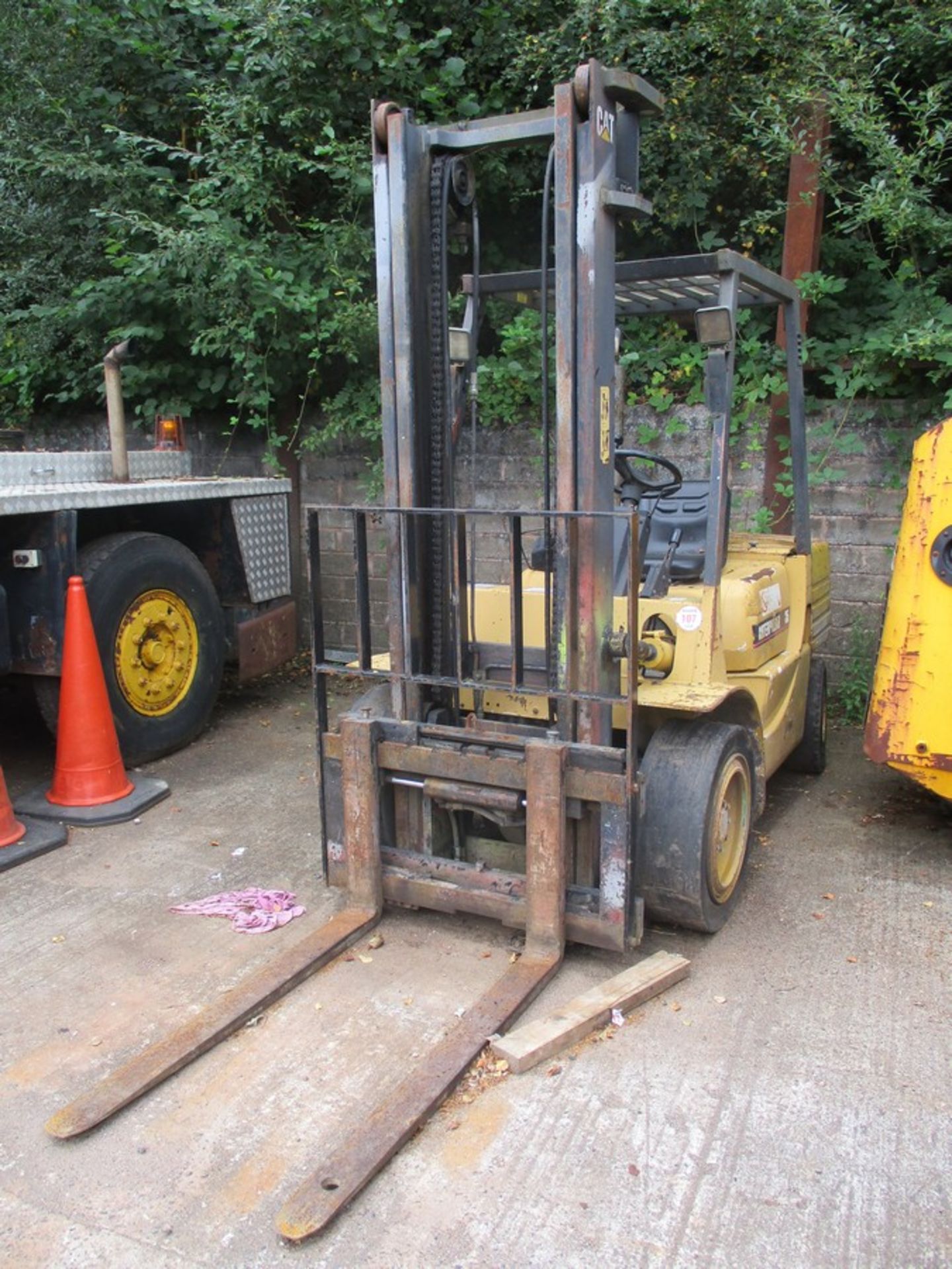 CAT 35 DIESEL FORKLIFT - Image 4 of 5