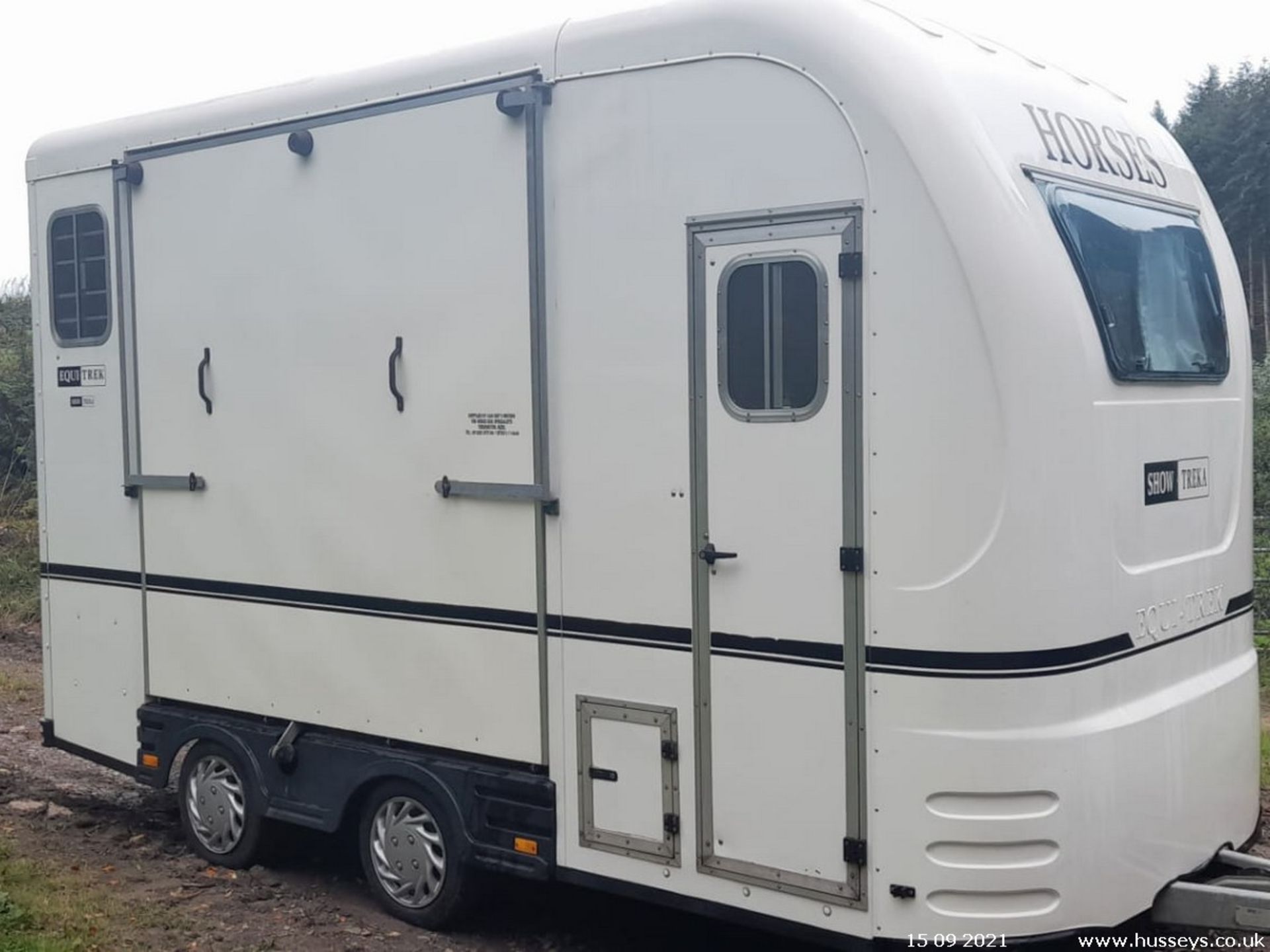 EQUI TREK SHOW TREK HORSE BOX 2010 3000KGS GROSS WEIGHT C.W HANDBOOK - Image 5 of 18