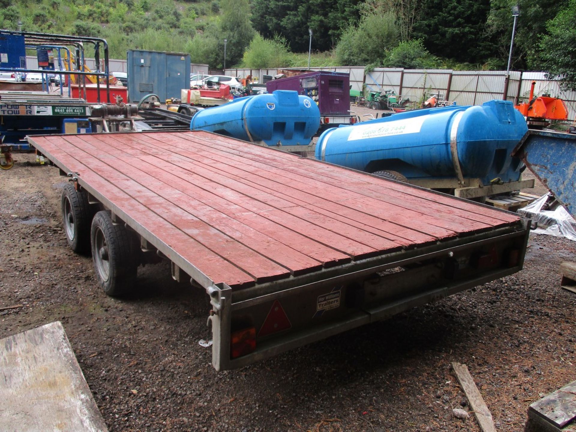 14FT FLATBED TRAILER C.W WINCH - Image 3 of 4