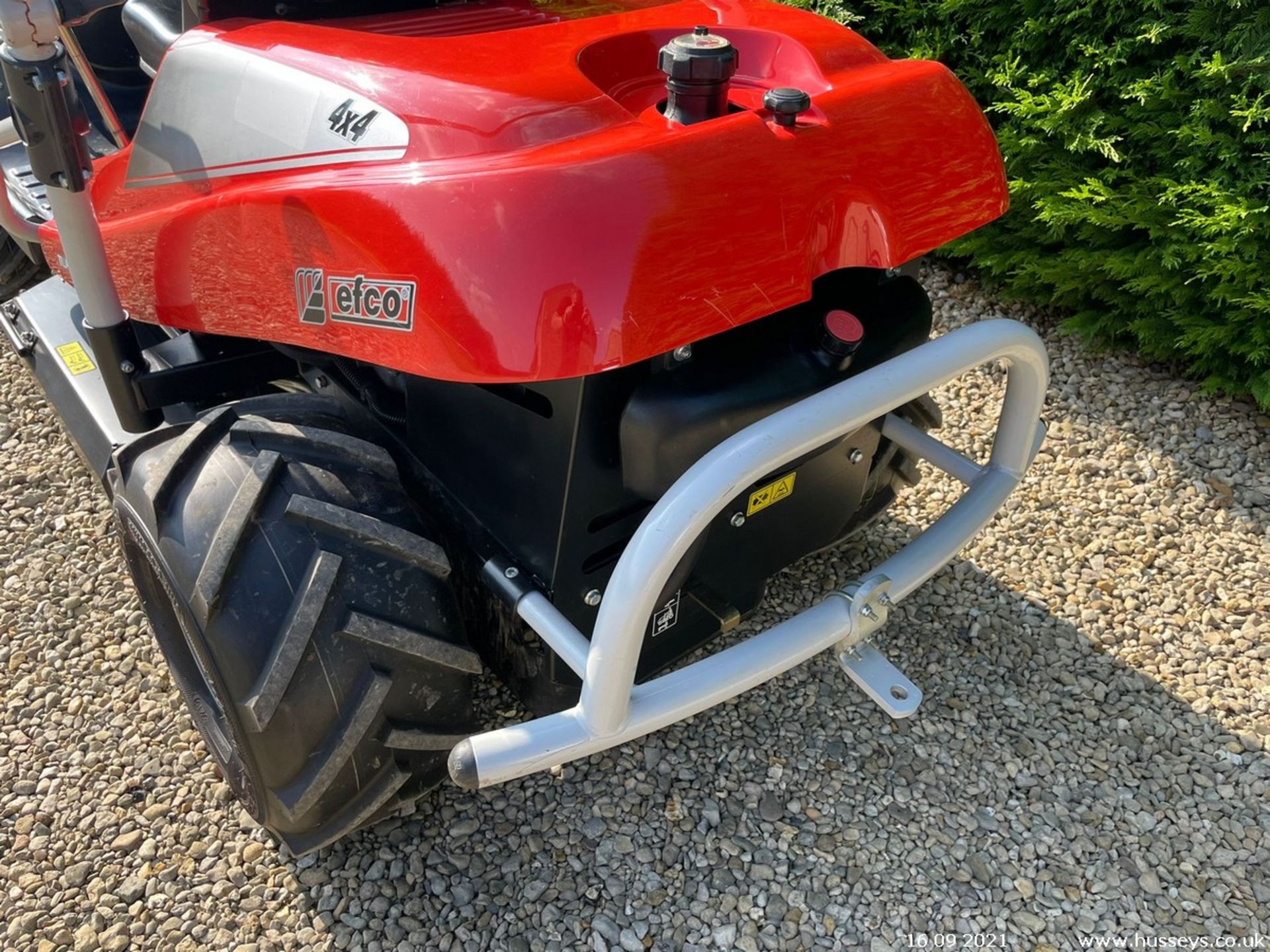 EFCO TURAEG 92 EVO 4WD BRUSHCUTTER 100 HRS BOUGHT NEW IN 2017, STARTS RUNS CUTS - Image 11 of 16