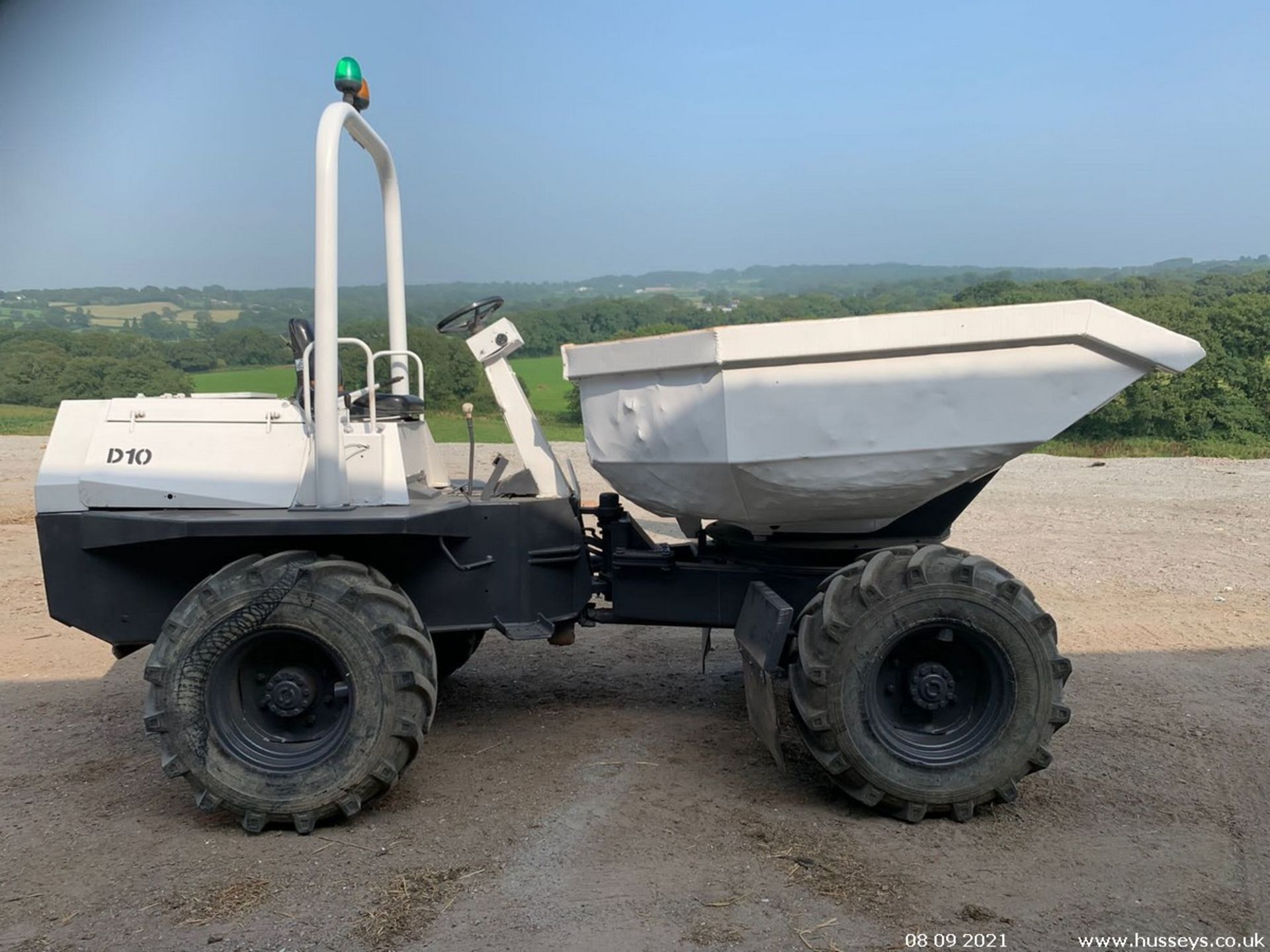 TEREX 6 TON SWIVEL SKIP DUMPER 2001 - Image 2 of 13