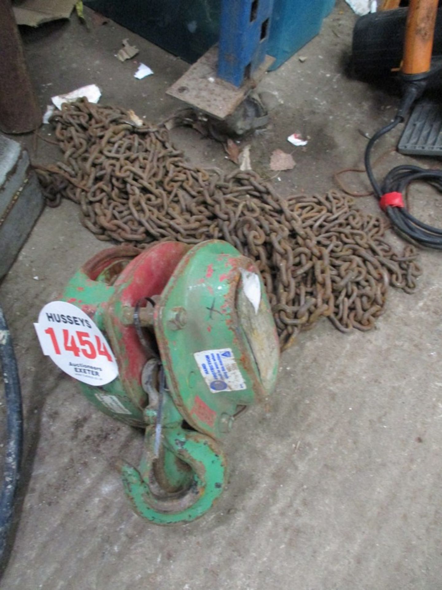 CHAIN HOIST